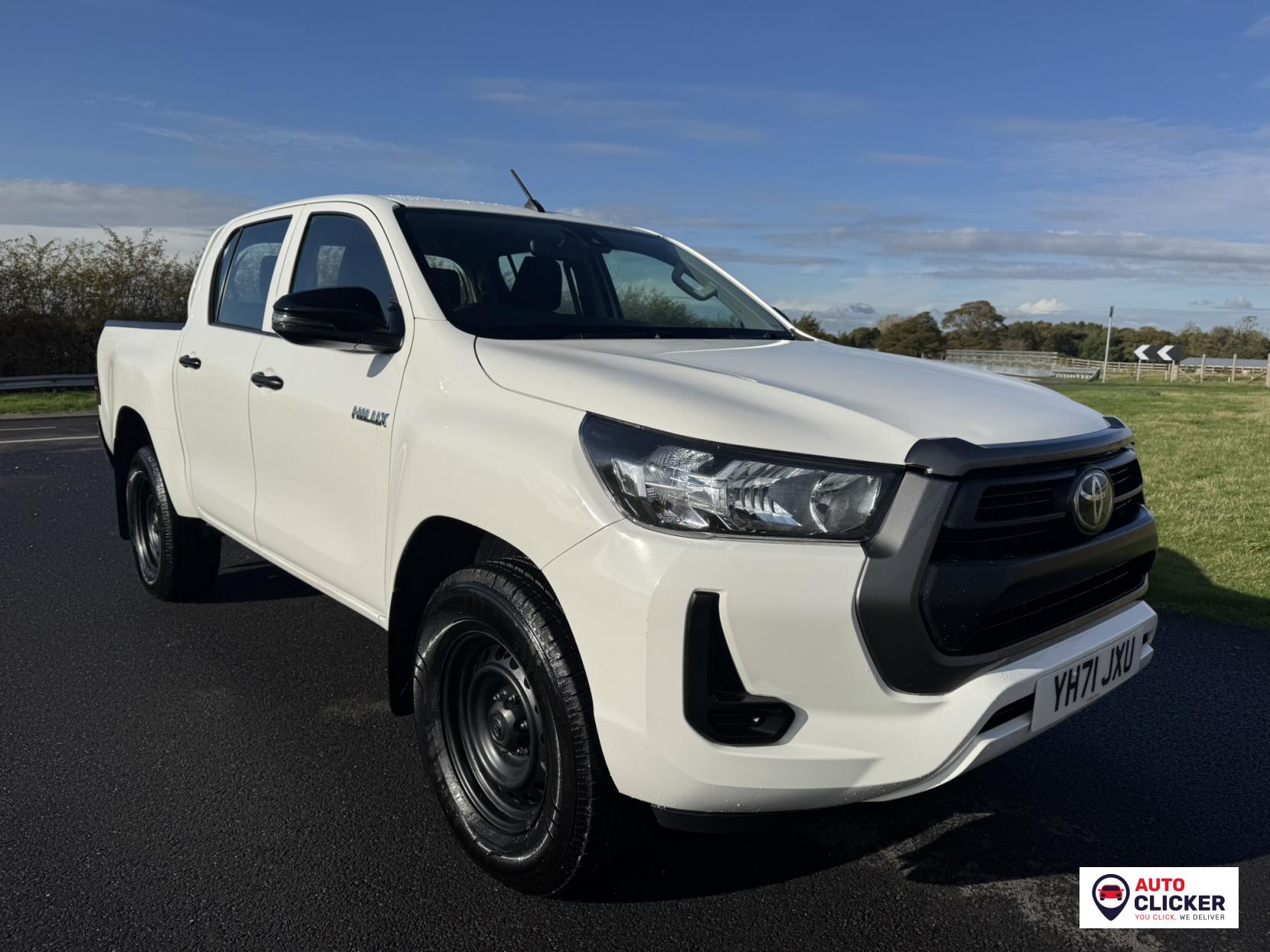 Toyota Hilux 2.4 D-4D Active Extra Pickup Extended Cab 4dr Diesel Manual 4WD Euro 6 (s/s) (150 ps)