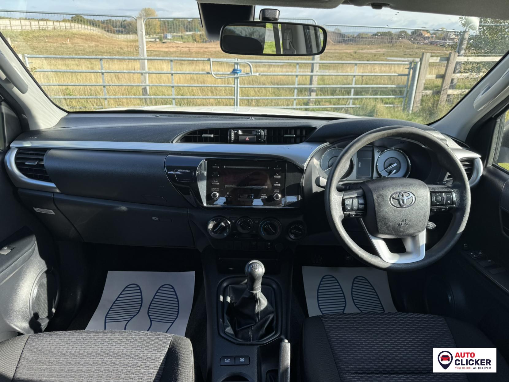 Toyota Hilux 2.4 D-4D Active Extra Pickup Extended Cab 4dr Diesel Manual 4WD Euro 6 (s/s) (150 ps)