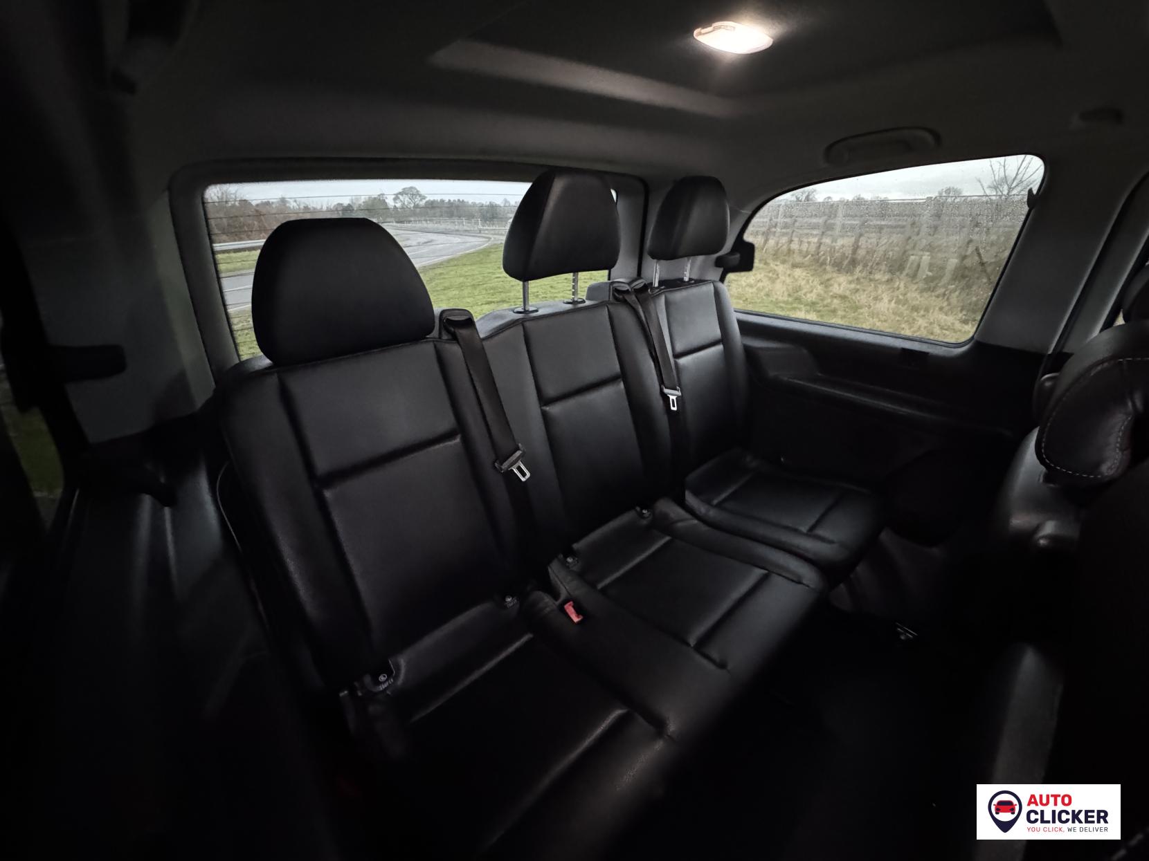 Mercedes-Benz Vito 3.0 122 CDi Dualiner Sport Panel Van 5dr Diesel Automatic L3 (221 g/km, 224 bhp)