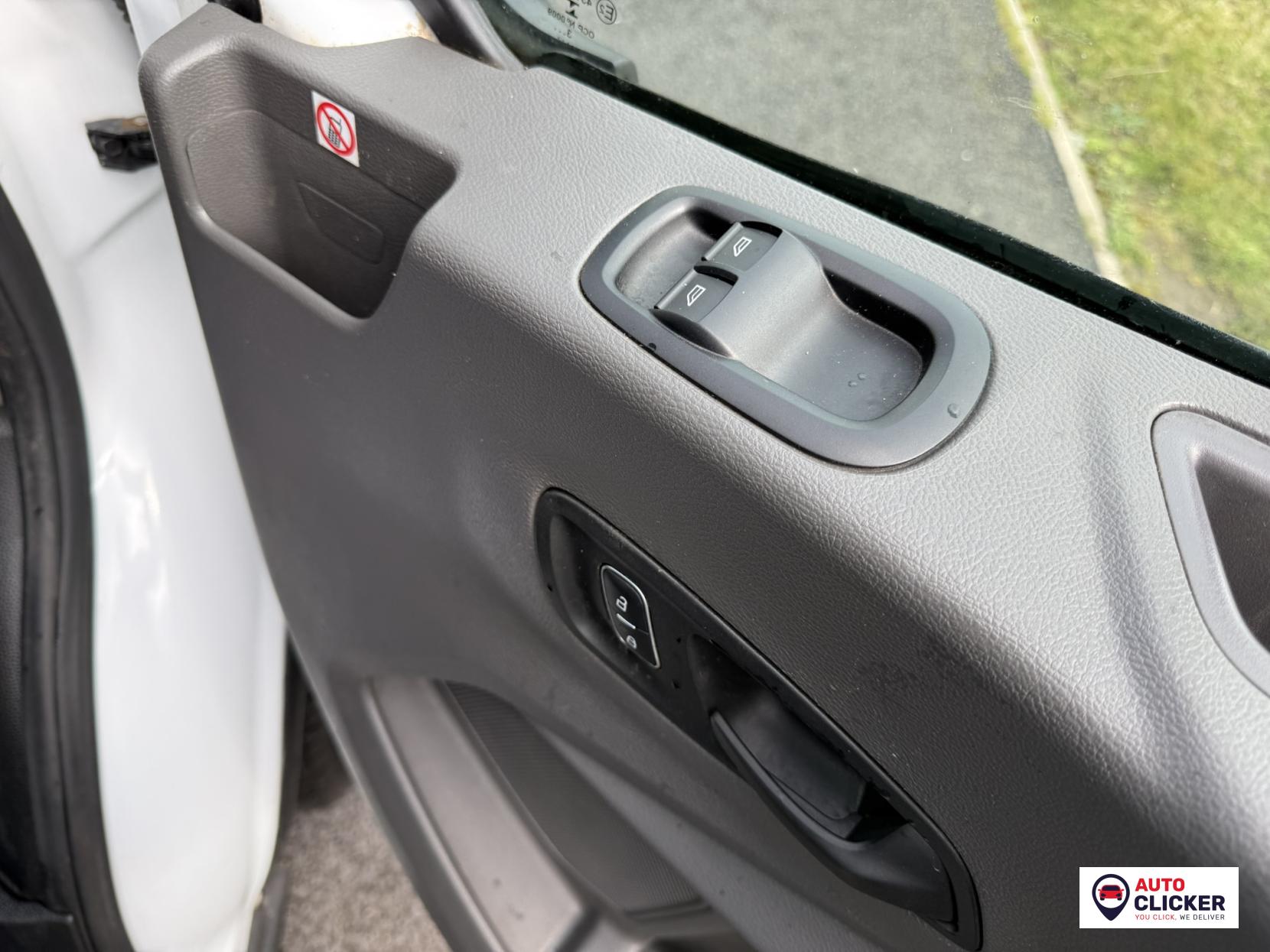 Ford Transit 2.0 350 EcoBlue Leader Panel Van 5dr Diesel Manual RWD L3 H3 Euro 6 (s/s) (130 ps)