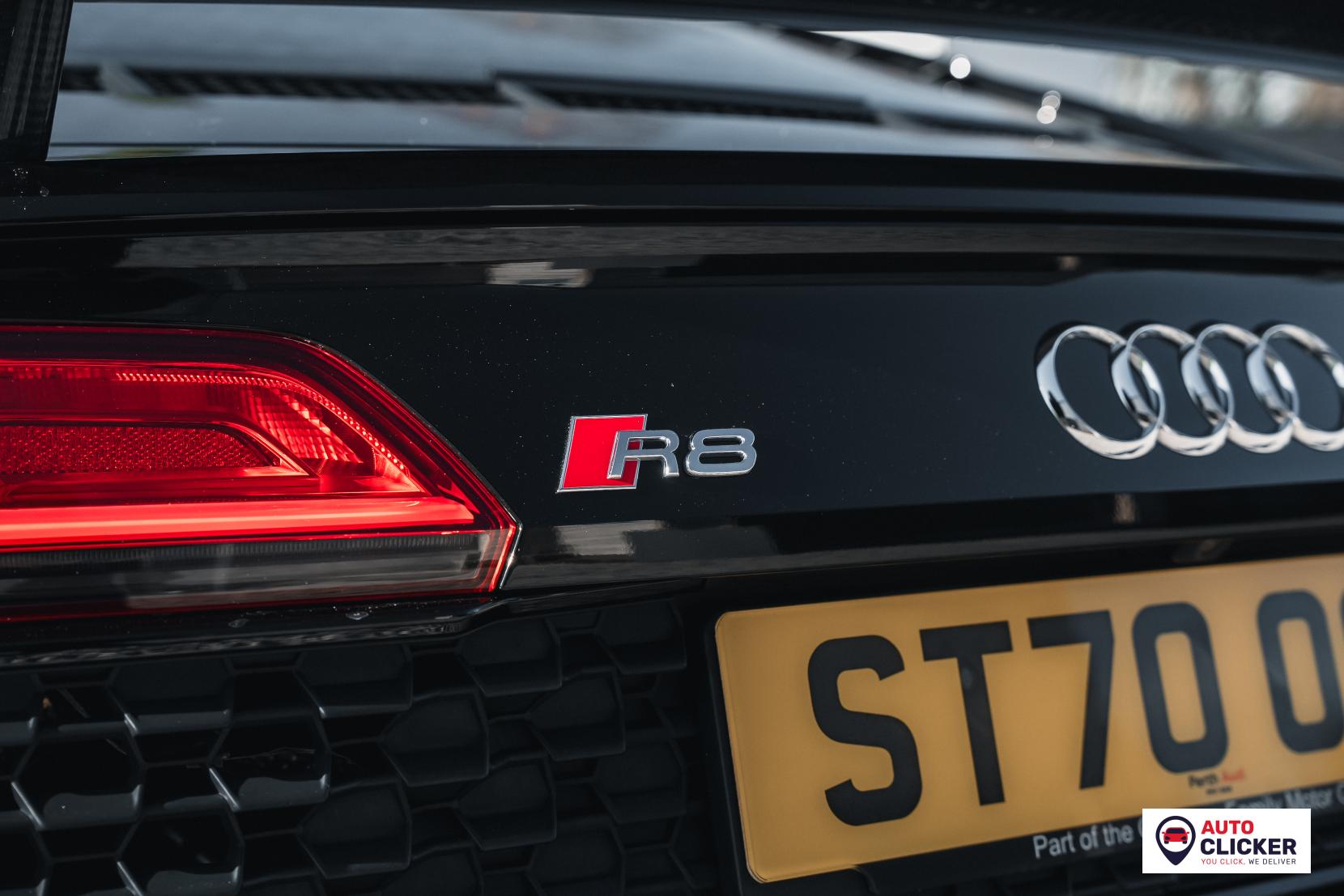 Audi R8 5.2 FSI V10 Performance Coupe 2dr Petrol S Tronic quattro Euro 6 (s/s) (620 ps)