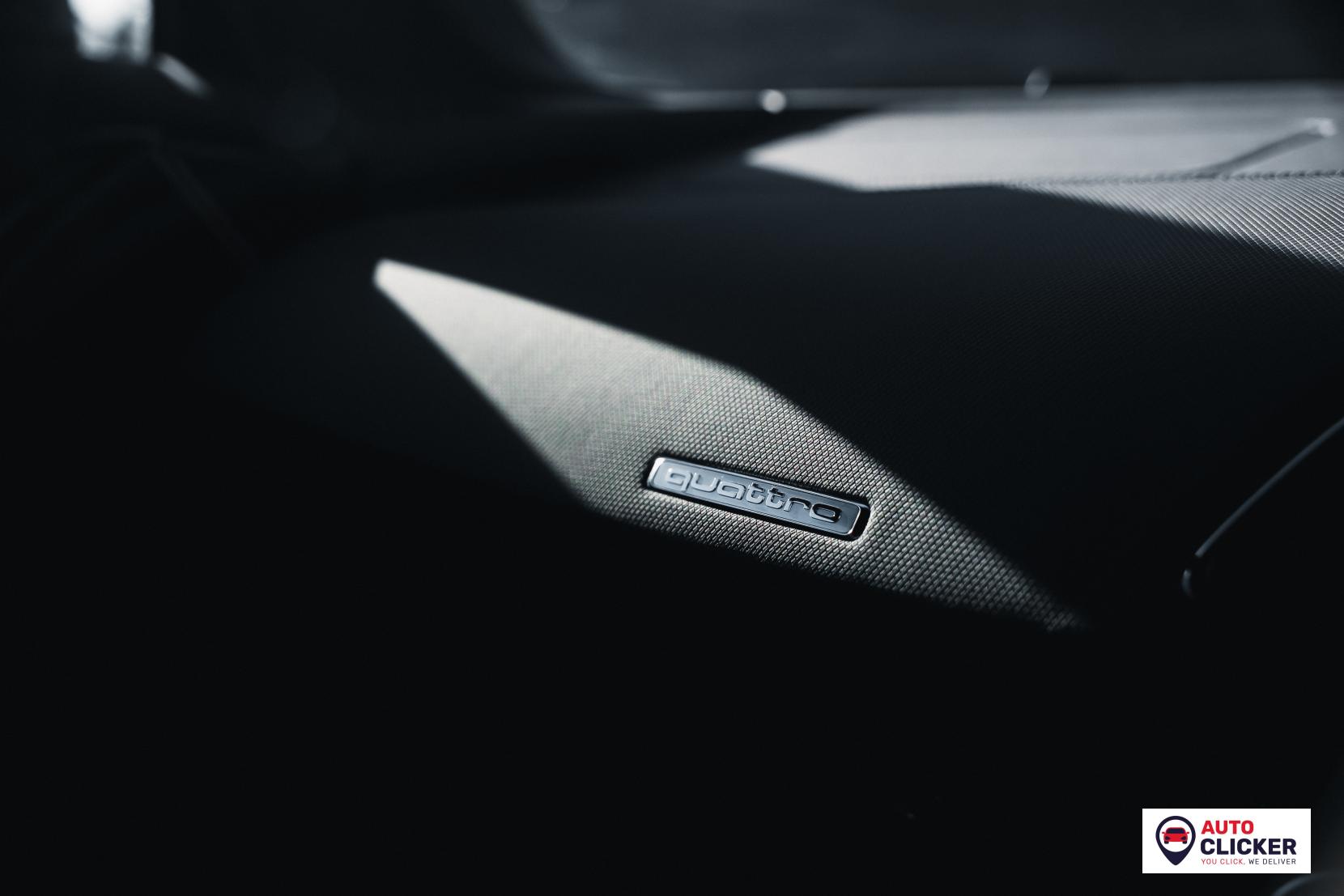 Audi R8 5.2 FSI V10 Performance Coupe 2dr Petrol S Tronic quattro Euro 6 (s/s) (620 ps)