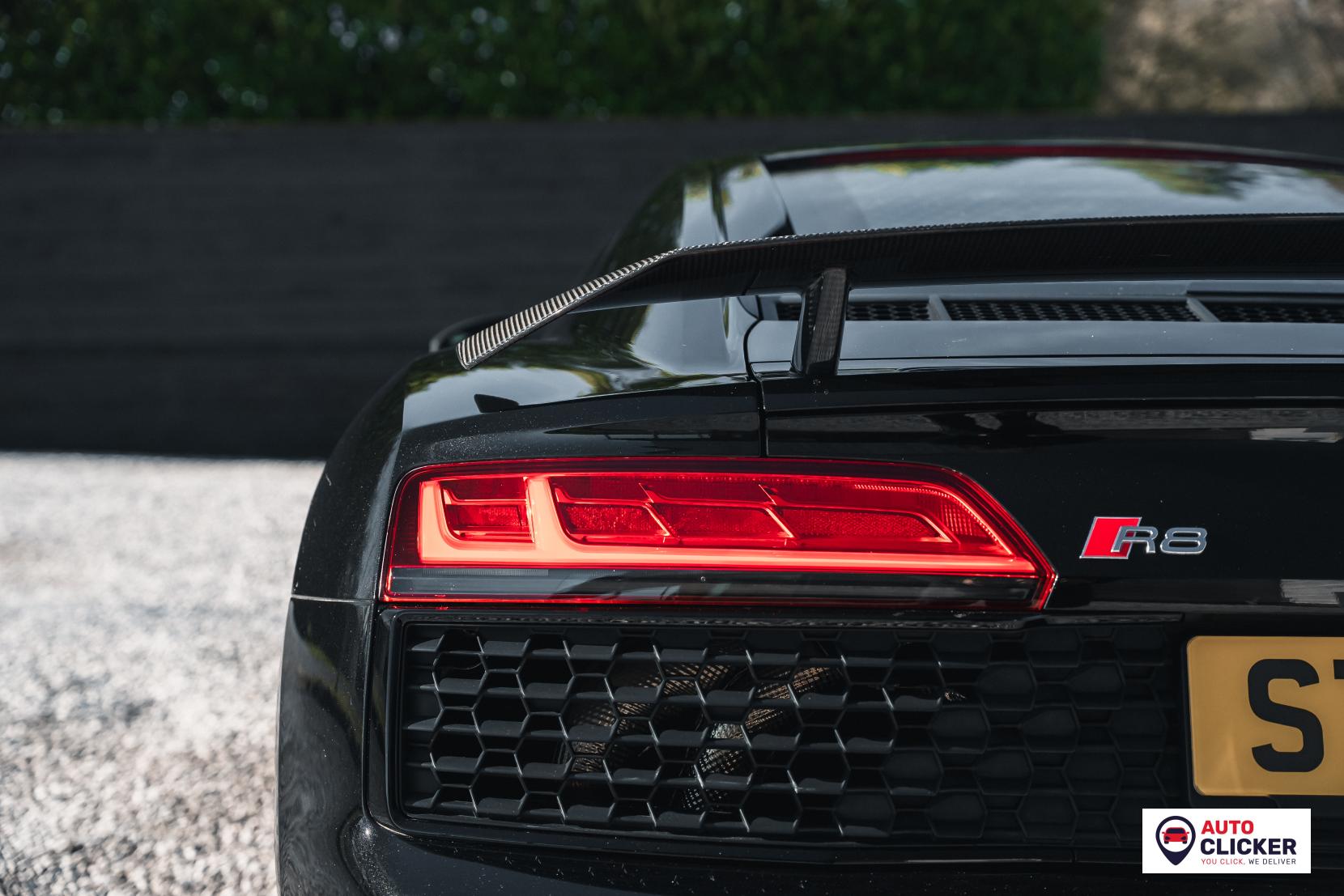 Audi R8 5.2 FSI V10 Performance Coupe 2dr Petrol S Tronic quattro Euro 6 (s/s) (620 ps)