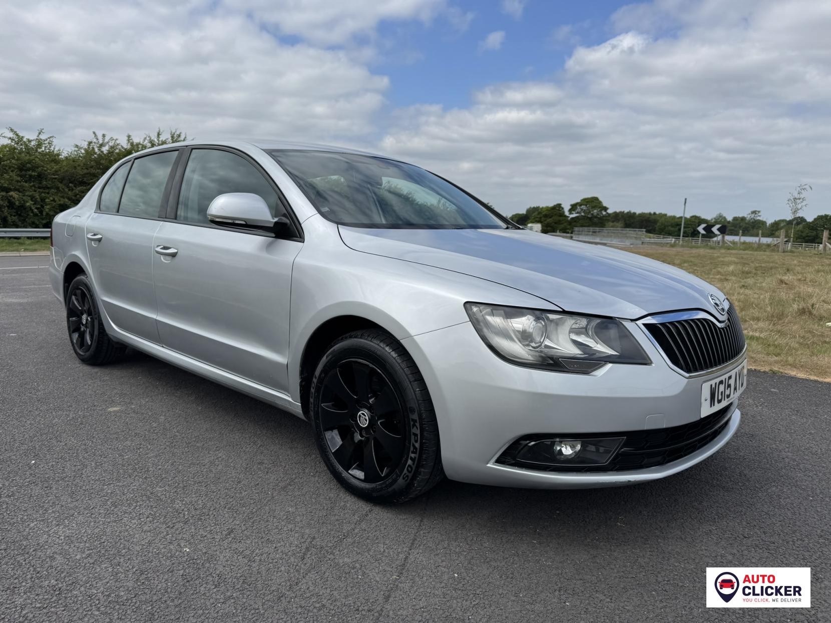 Skoda Superb 2.0 TDI S Hatchback 5dr Diesel DSG Euro 5 (s/s) (140 ps)