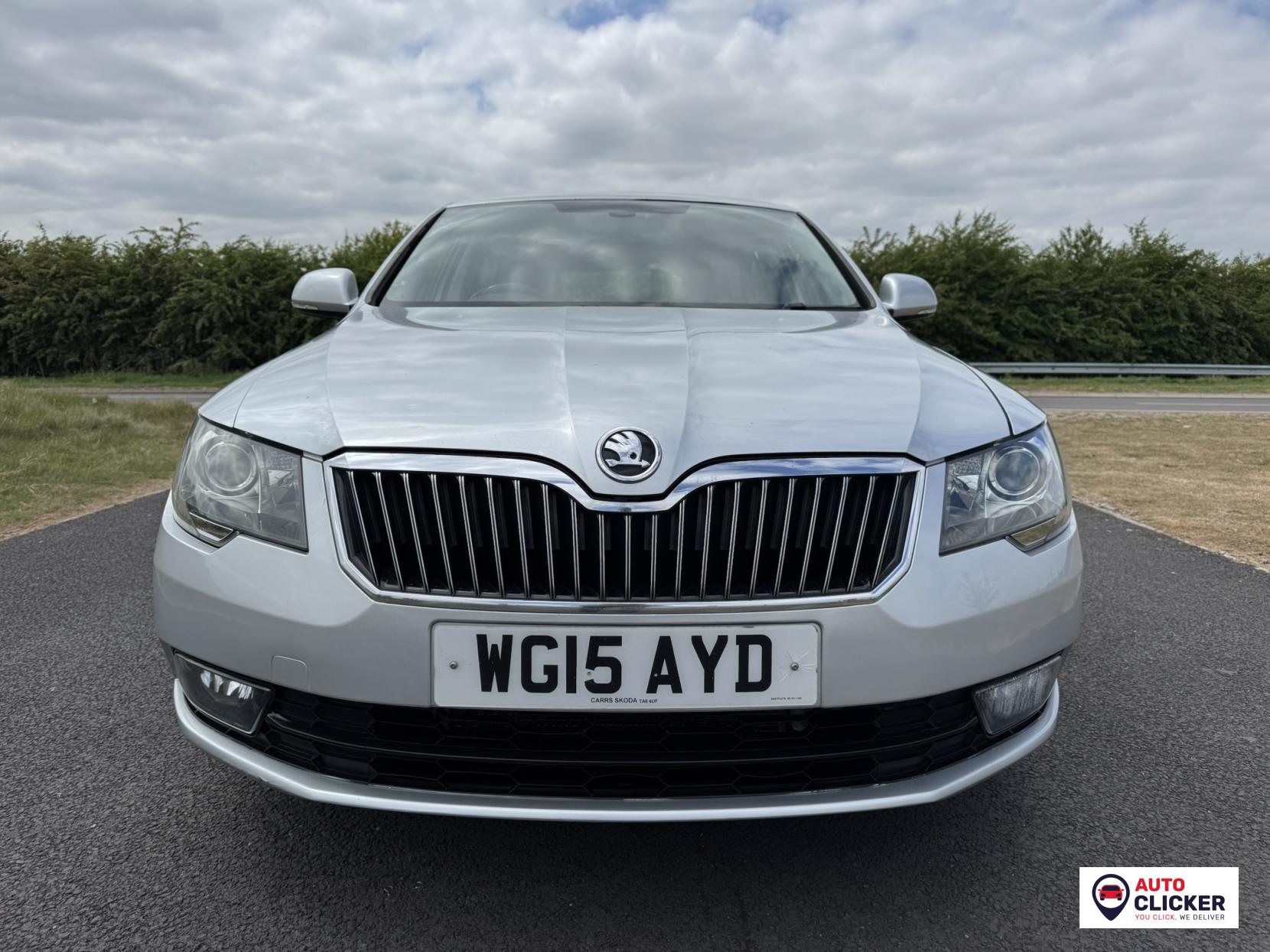 Skoda Superb 2.0 TDI S Hatchback 5dr Diesel DSG Euro 5 (s/s) (140 ps)