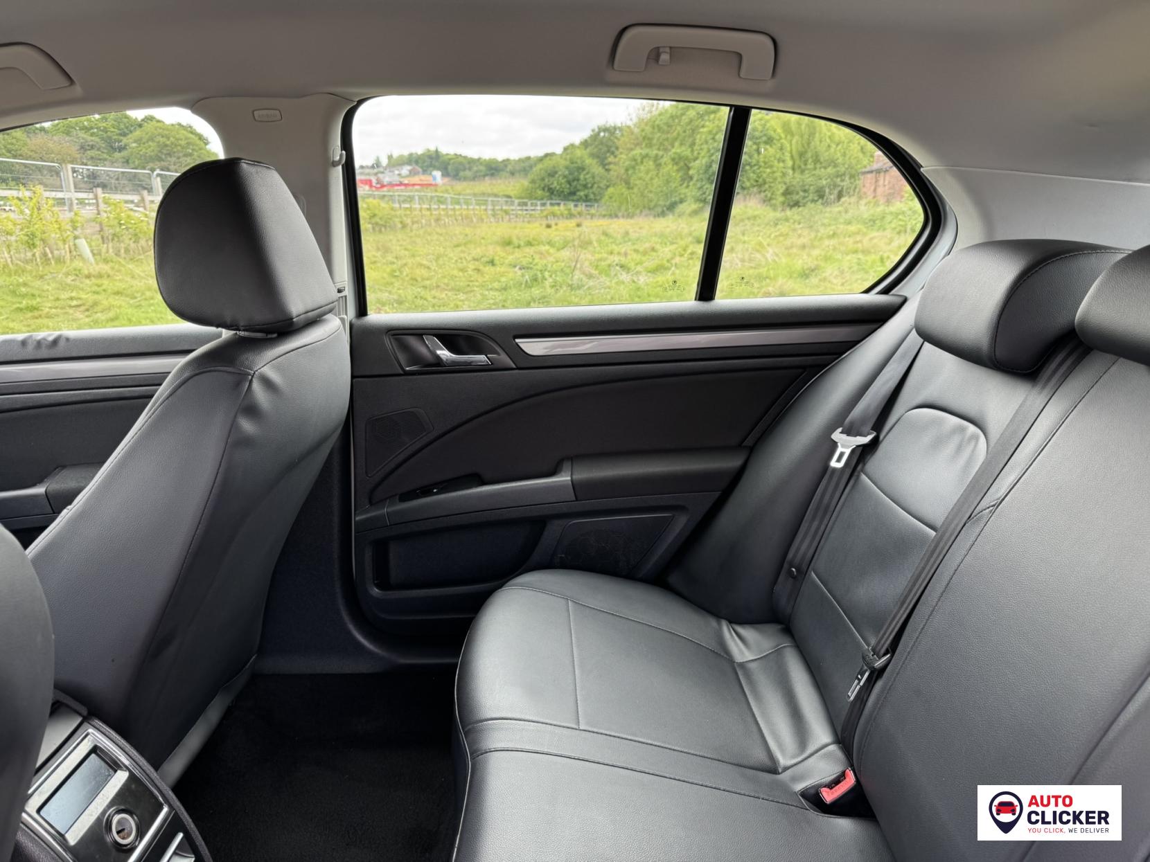 Skoda Superb 2.0 TDI S Hatchback 5dr Diesel DSG Euro 5 (s/s) (140 ps)