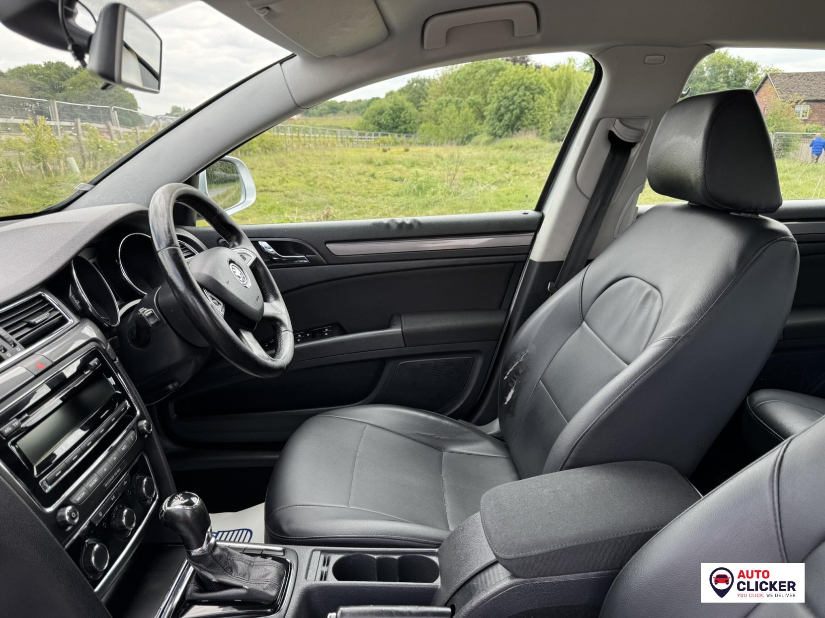 Skoda Superb 2.0 TDI S Hatchback 5dr Diesel DSG Euro 5 (s/s) (140 ps)