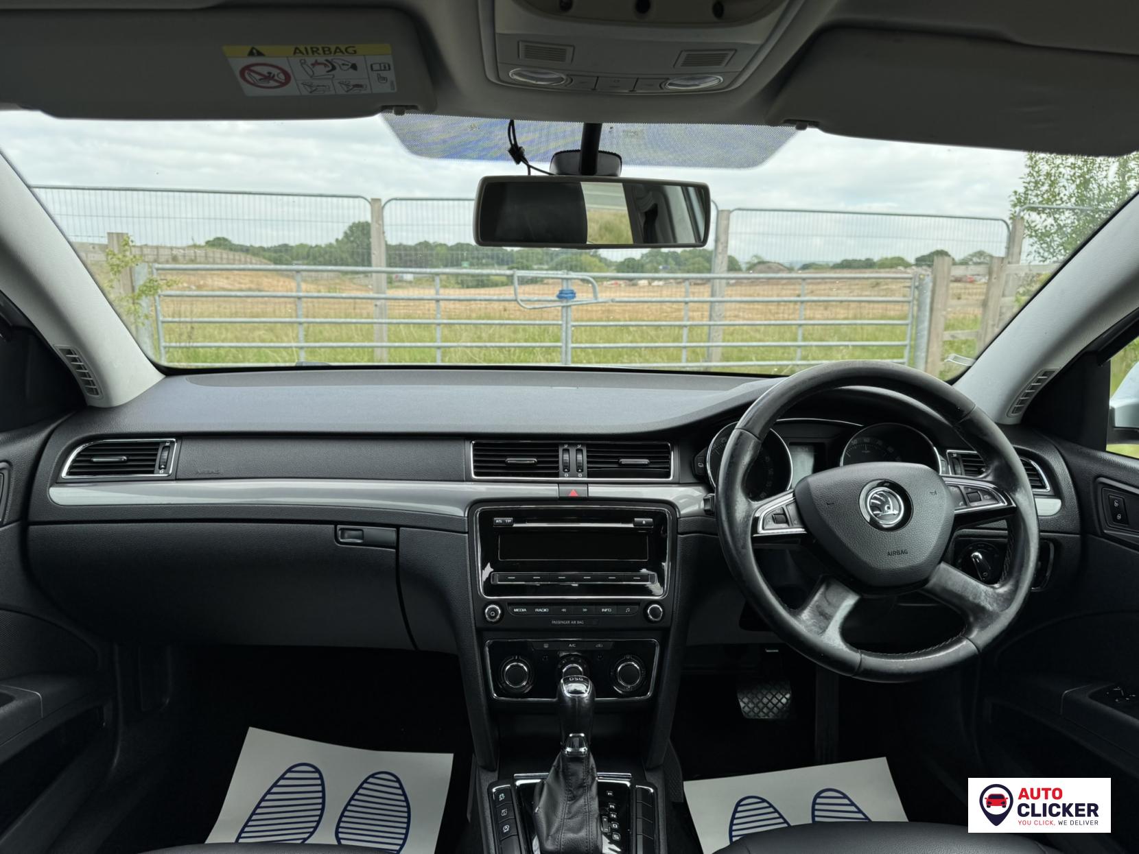 Skoda Superb 2.0 TDI S Hatchback 5dr Diesel DSG Euro 5 (s/s) (140 ps)