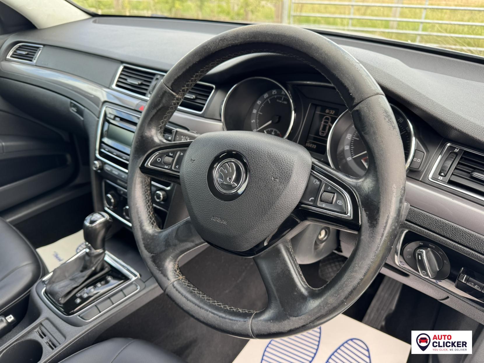 Skoda Superb 2.0 TDI S Hatchback 5dr Diesel DSG Euro 5 (s/s) (140 ps)