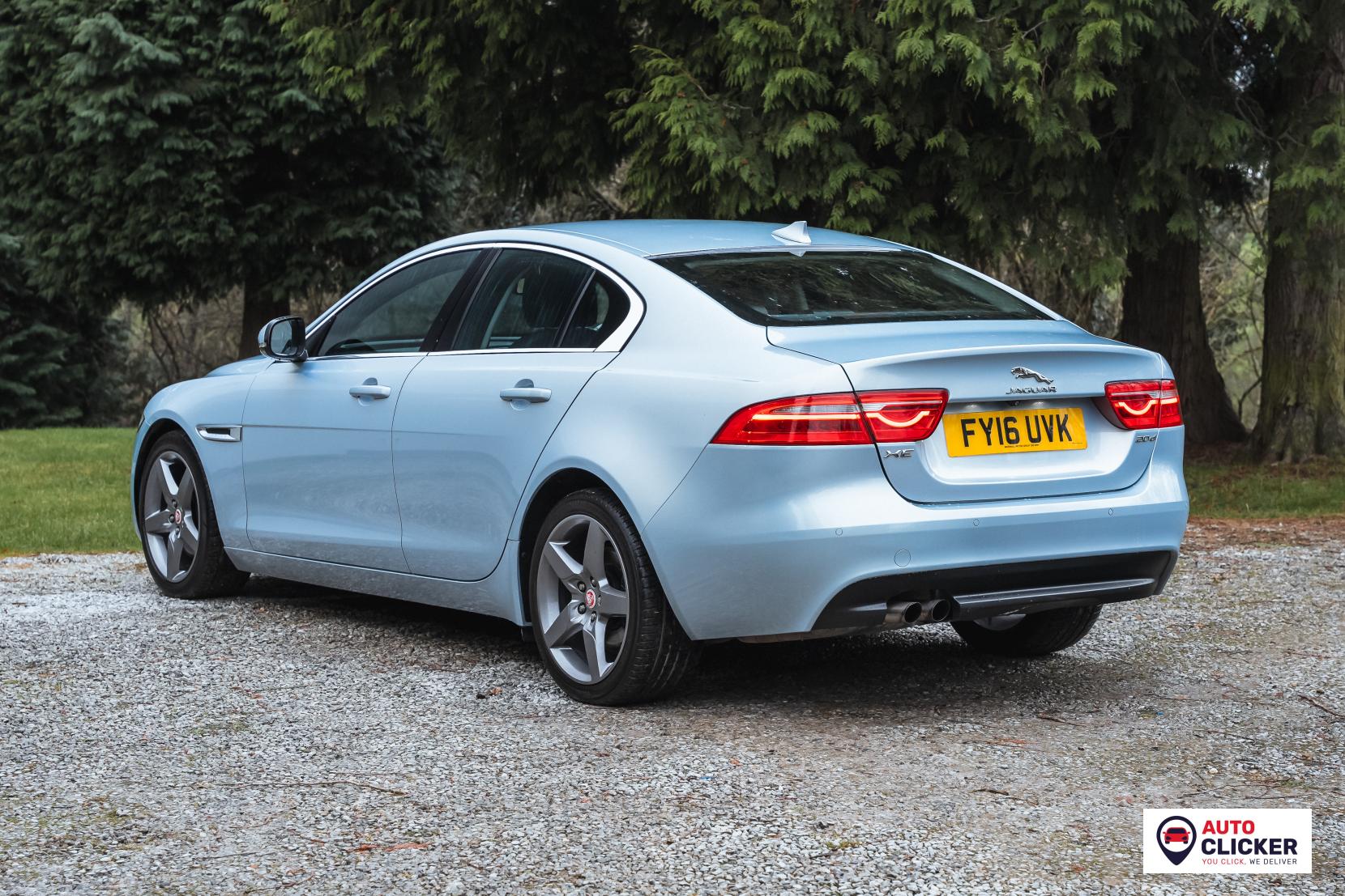 Jaguar XE 2.0d Prestige Saloon 4dr Diesel Auto Euro 6 (s/s) (180 ps)