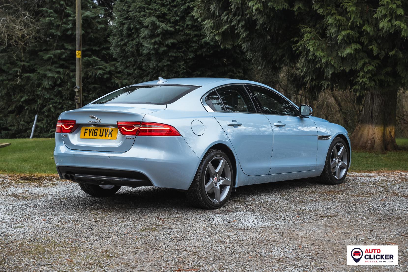 Jaguar XE 2.0d Prestige Saloon 4dr Diesel Auto Euro 6 (s/s) (180 ps)