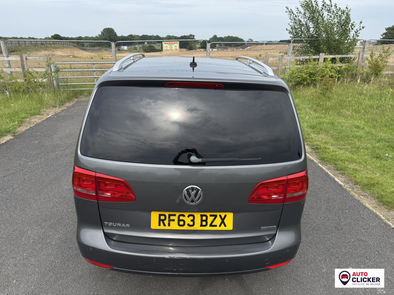 Volkswagen Touran 1.6 TDI BlueMotion Tech SE MPV 5dr Diesel DSG Euro 5 (s/s) (105 ps)