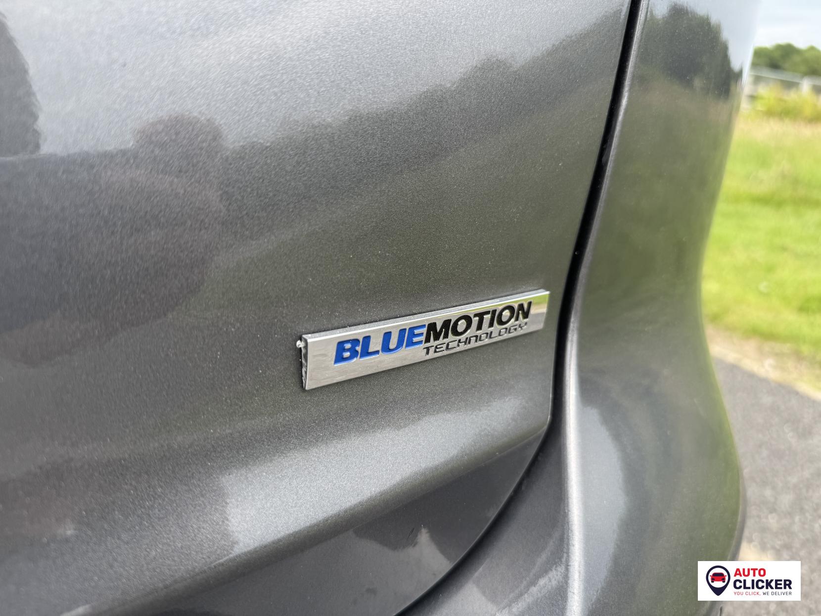 Volkswagen Touran 1.6 TDI BlueMotion Tech SE MPV 5dr Diesel DSG Euro 5 (s/s) (105 ps)