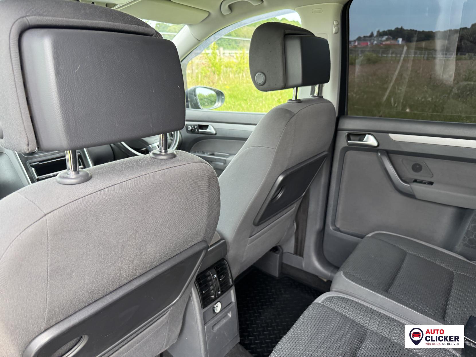 Volkswagen Touran 1.6 TDI BlueMotion Tech SE MPV 5dr Diesel DSG Euro 5 (s/s) (105 ps)