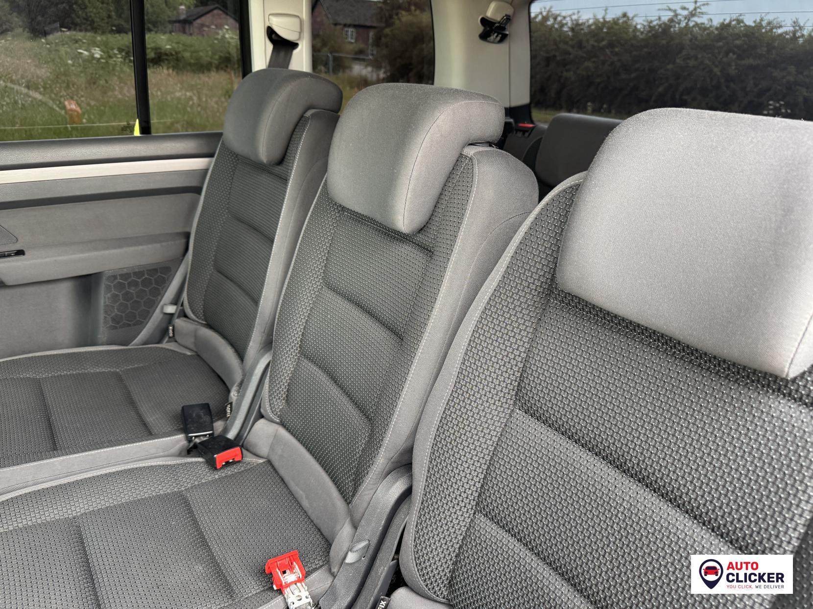 Volkswagen Touran 1.6 TDI BlueMotion Tech SE MPV 5dr Diesel DSG Euro 5 (s/s) (105 ps)