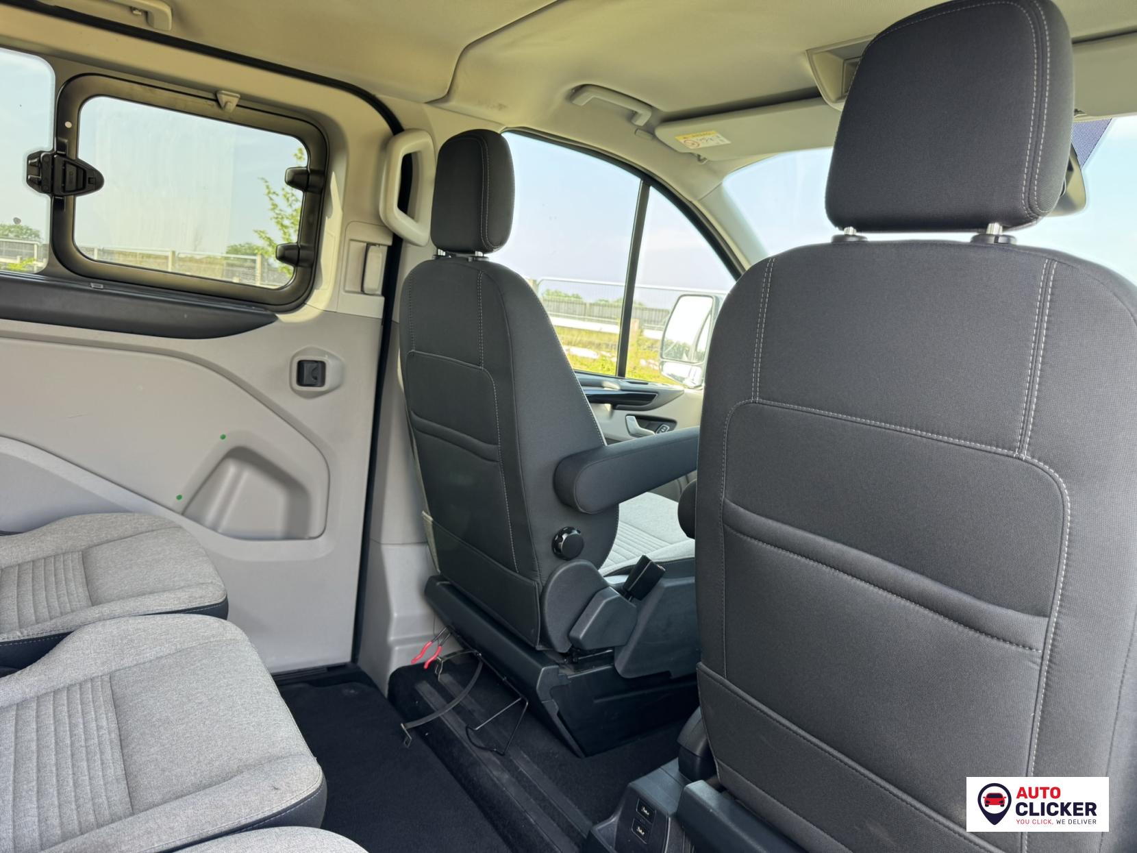 Ford Tourneo Custom 2.0 320 EcoBlue Titanium Minibus Double Cab 5dr Diesel Manual L2 Euro 6 (s/s) (130 ps)