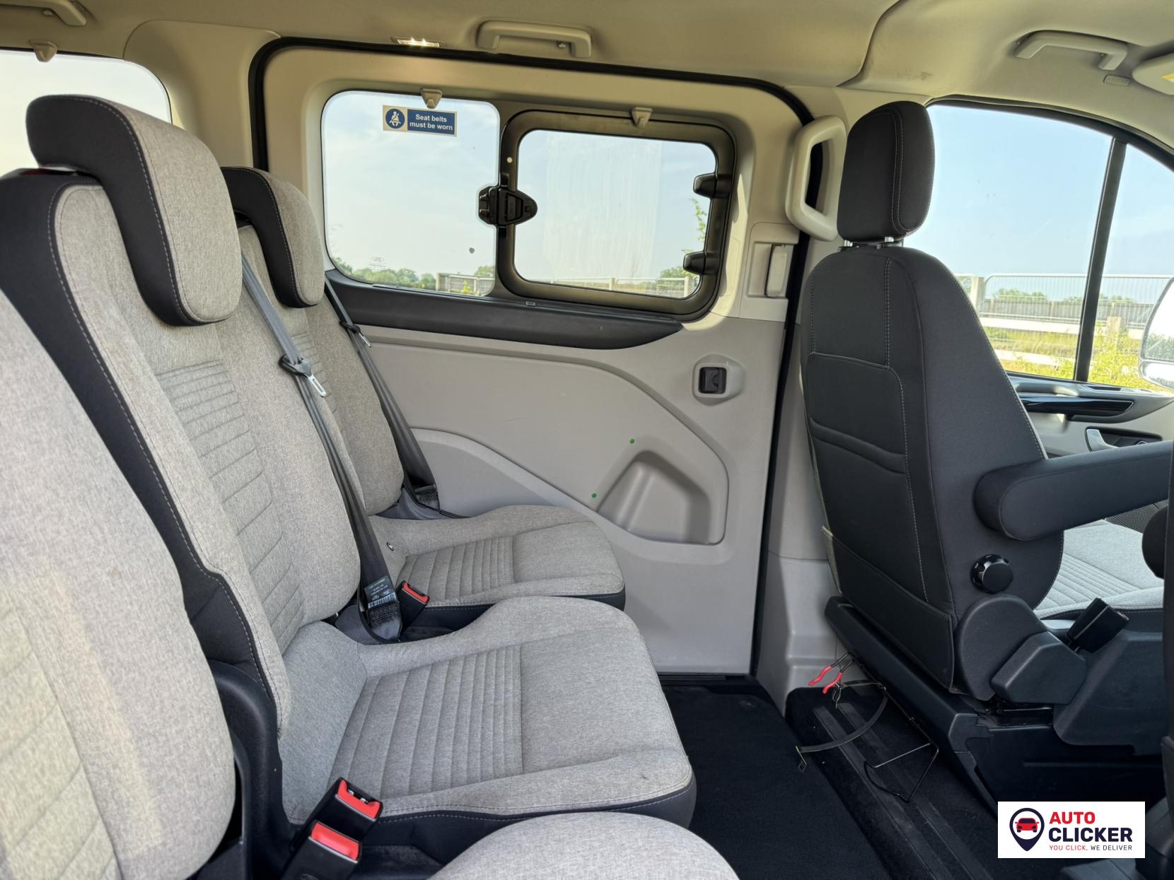 Ford Tourneo Custom 2.0 320 EcoBlue Titanium Minibus Double Cab 5dr Diesel Manual L2 Euro 6 (s/s) (130 ps)