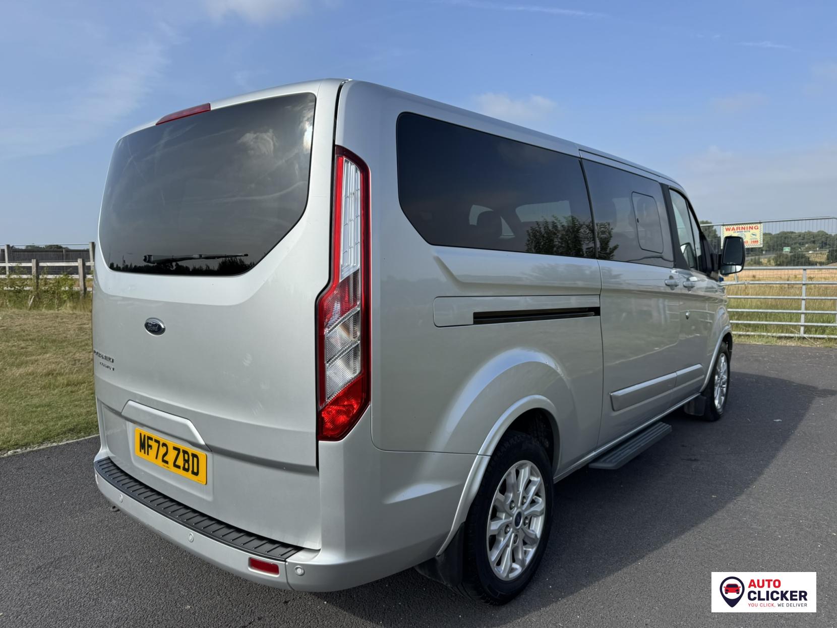 Ford Tourneo Custom 2.0 320 EcoBlue Titanium Minibus Double Cab 5dr Diesel Manual L2 Euro 6 (s/s) (130 ps)