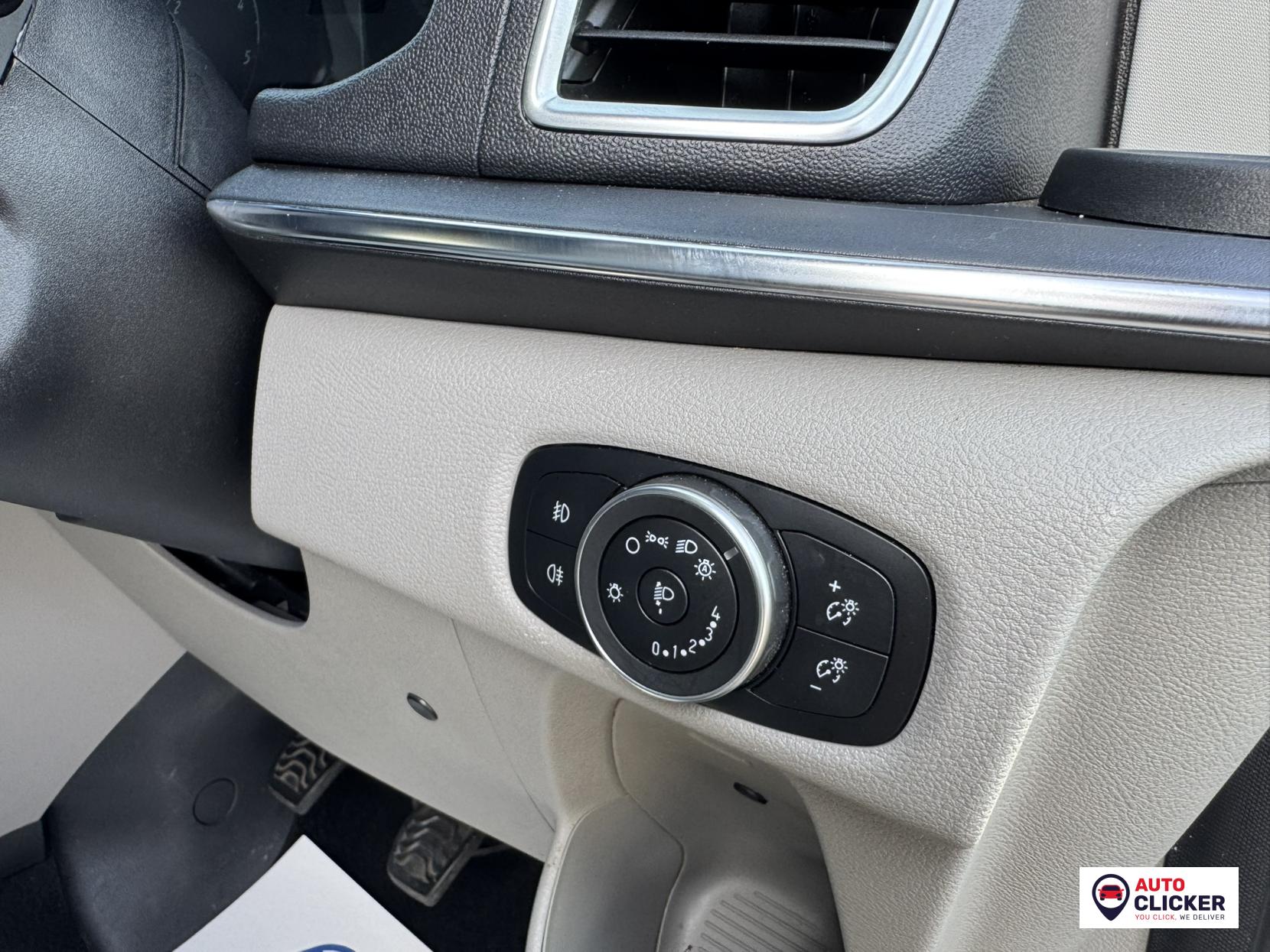 Ford Tourneo Custom 2.0 320 EcoBlue Titanium Minibus Double Cab 5dr Diesel Manual L2 Euro 6 (s/s) (130 ps)