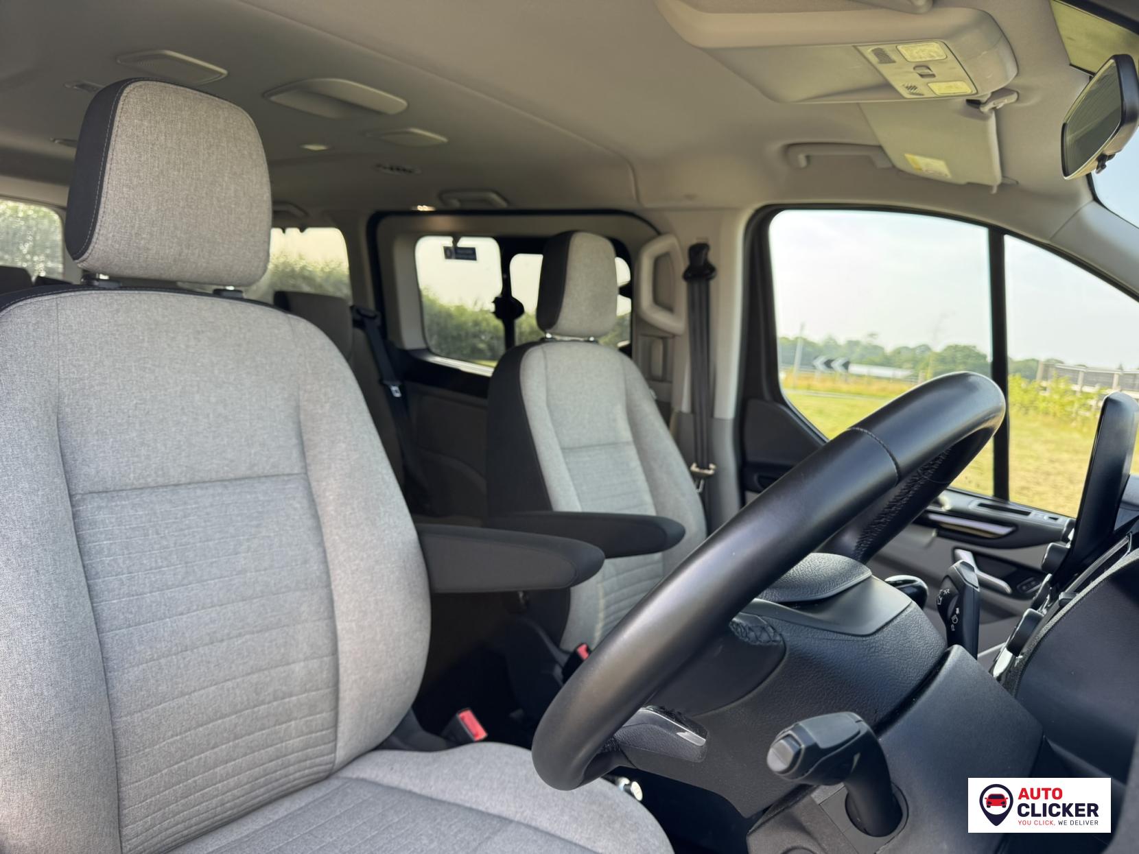 Ford Tourneo Custom 2.0 320 EcoBlue Titanium Minibus Double Cab 5dr Diesel Manual L2 Euro 6 (s/s) (130 ps)