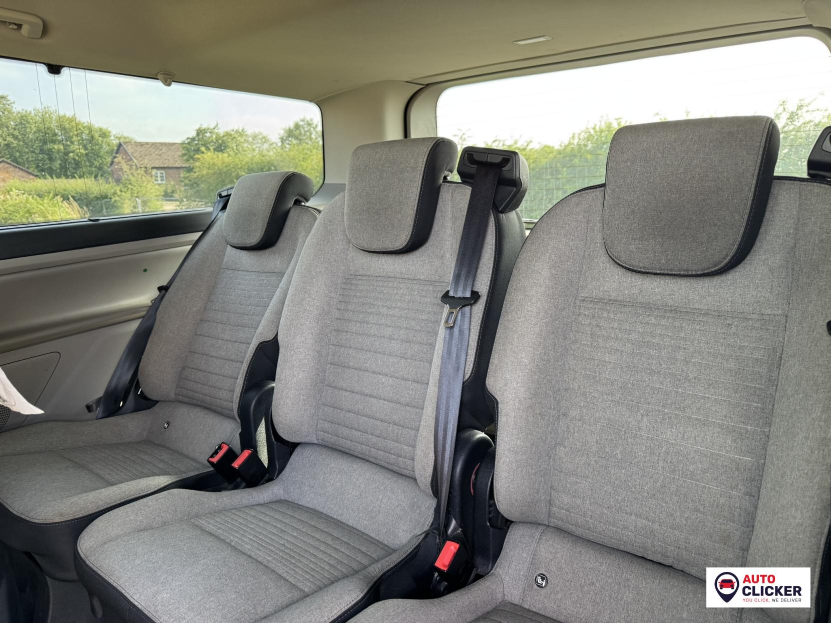 Ford Tourneo Custom 2.0 320 EcoBlue Titanium Minibus Double Cab 5dr Diesel Manual L2 Euro 6 (s/s) (130 ps)