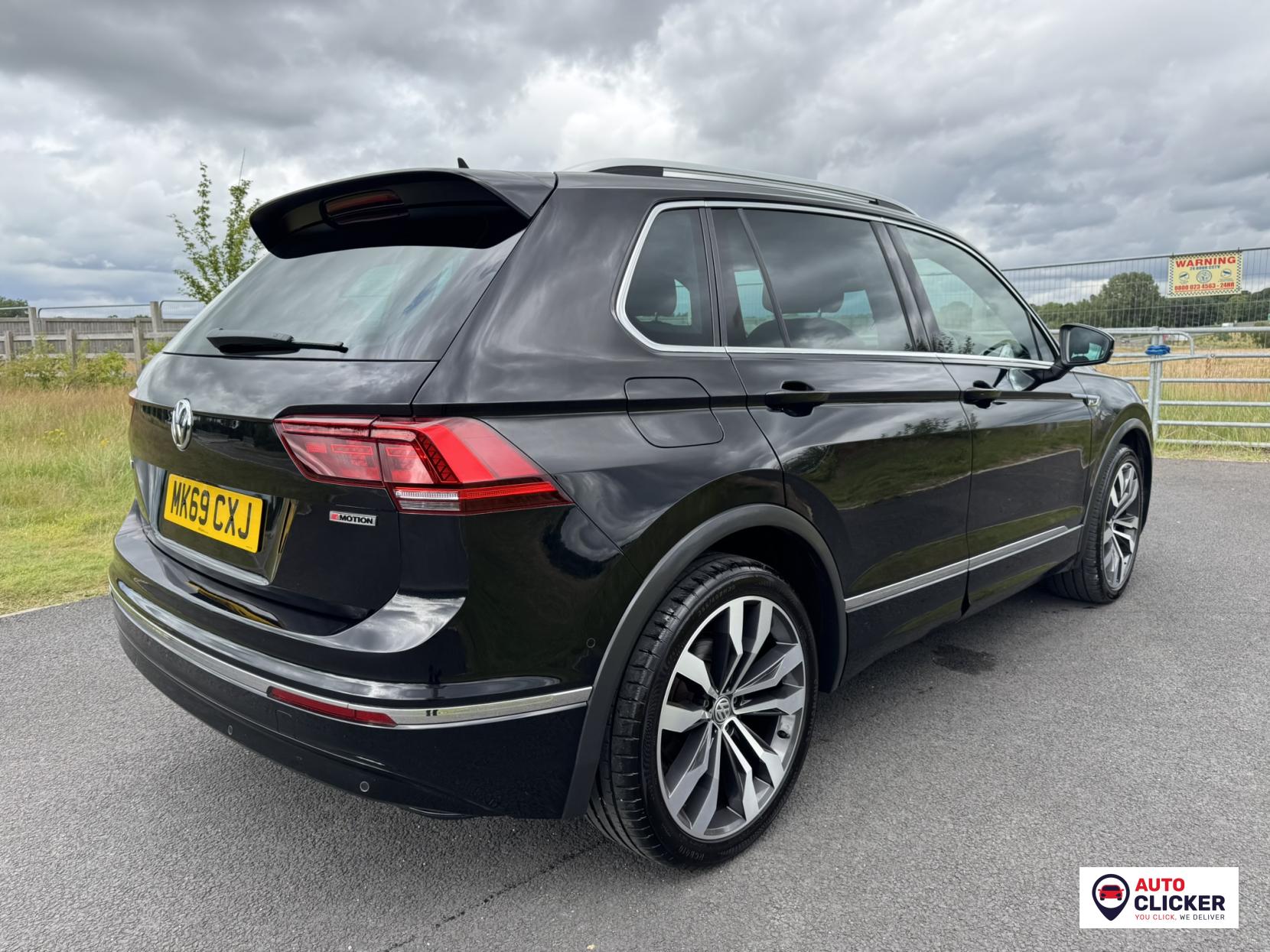 Volkswagen Tiguan 2.0 TSI R-Line Tech SUV 5dr Petrol DSG 4Motion Euro 6 (s/s) (190 ps)
