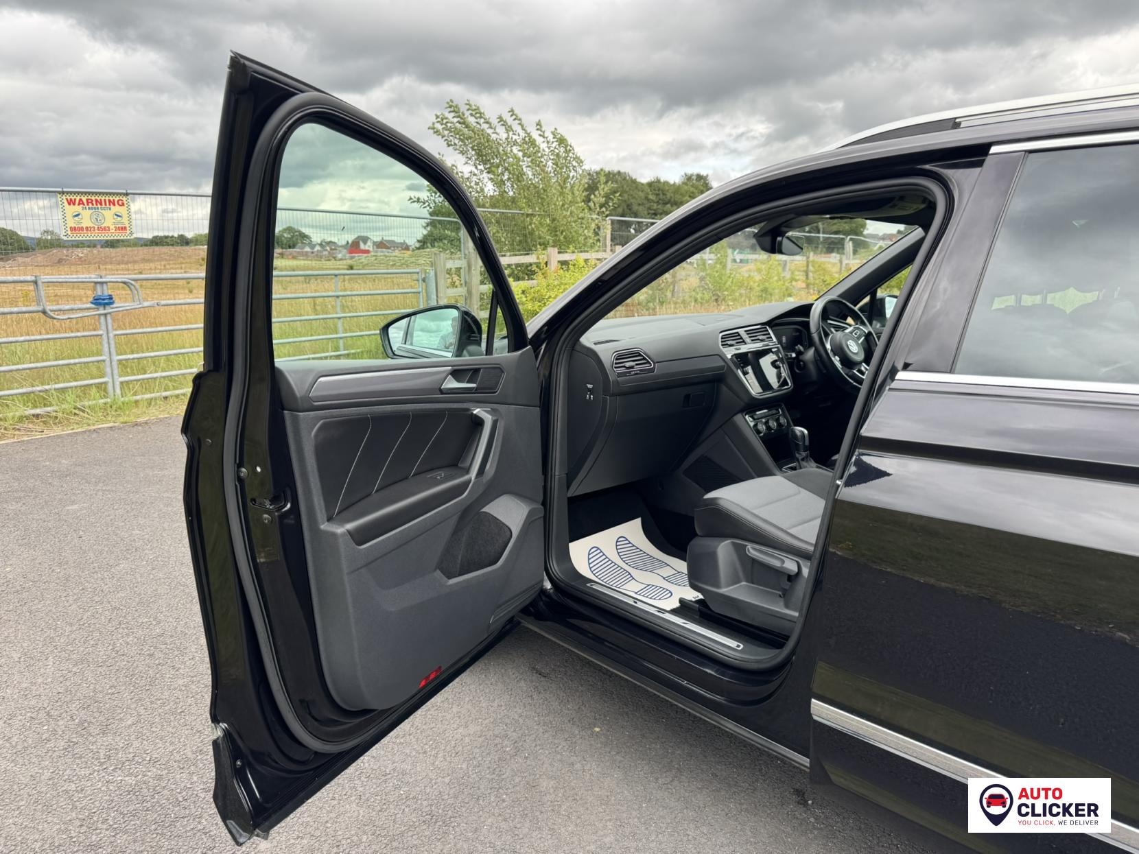 Volkswagen Tiguan 2.0 TSI R-Line Tech SUV 5dr Petrol DSG 4Motion Euro 6 (s/s) (190 ps)