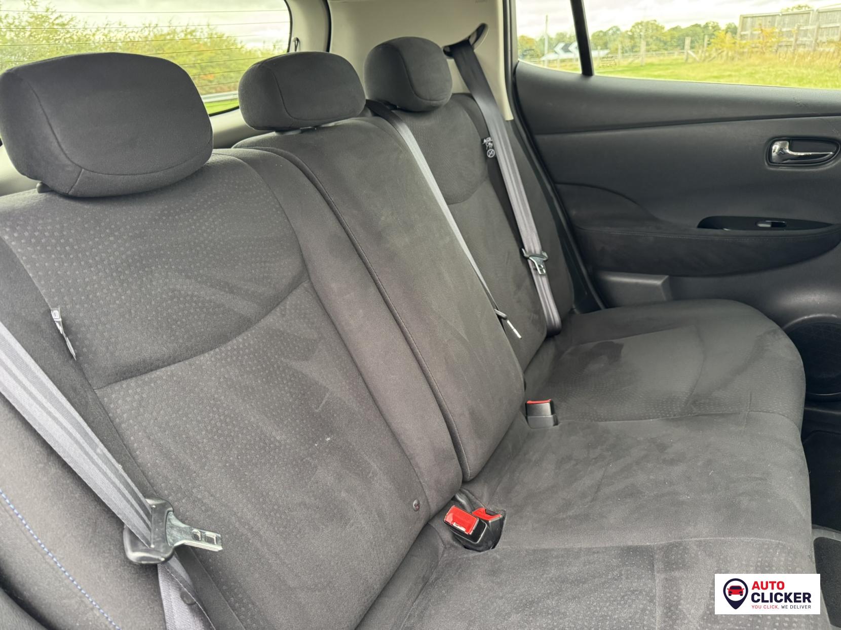 Nissan Leaf 24kWh Acenta Hatchback 5dr Electric Auto (107 bhp)