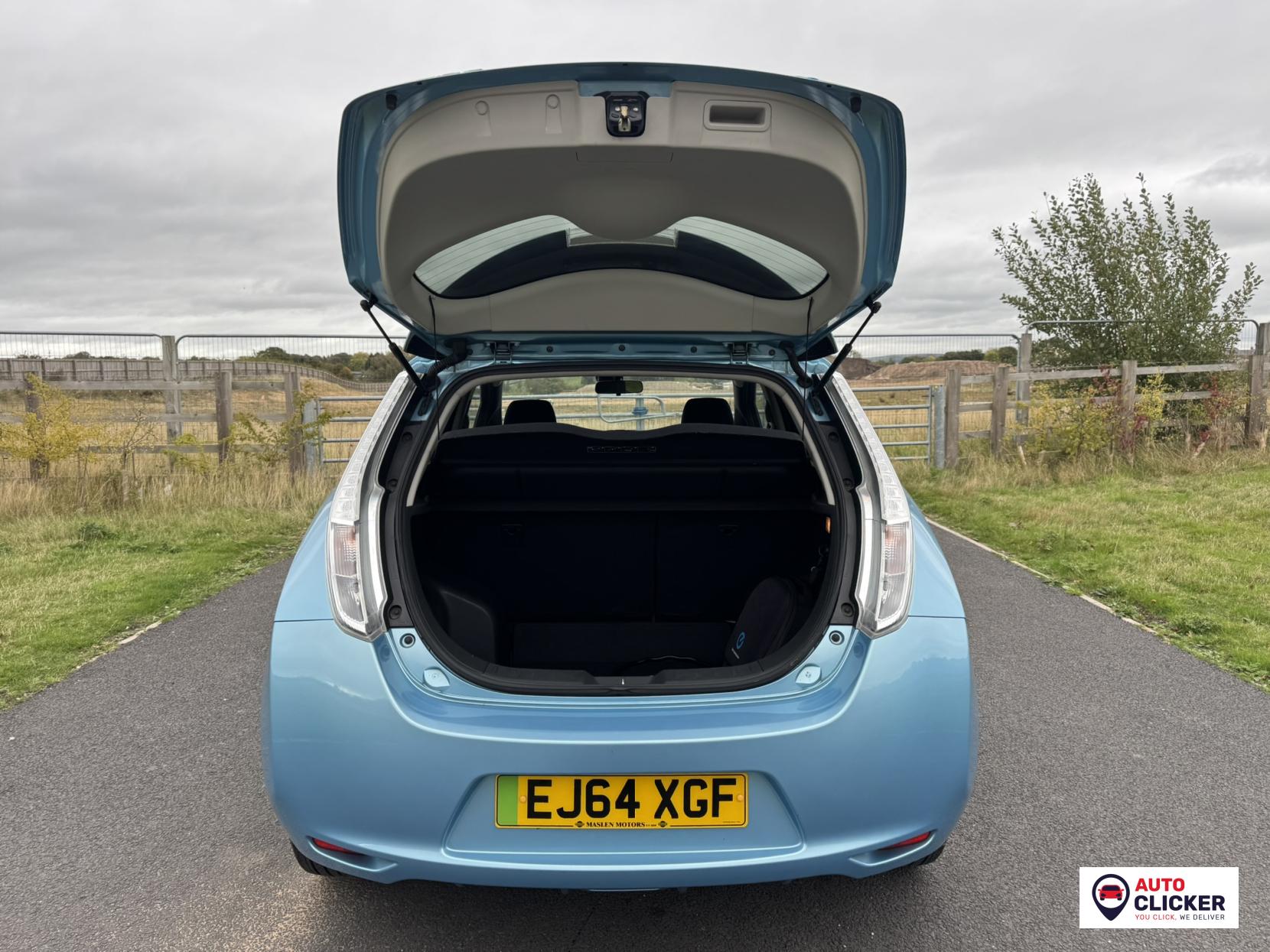 Nissan Leaf 24kWh Acenta Hatchback 5dr Electric Auto (107 bhp)
