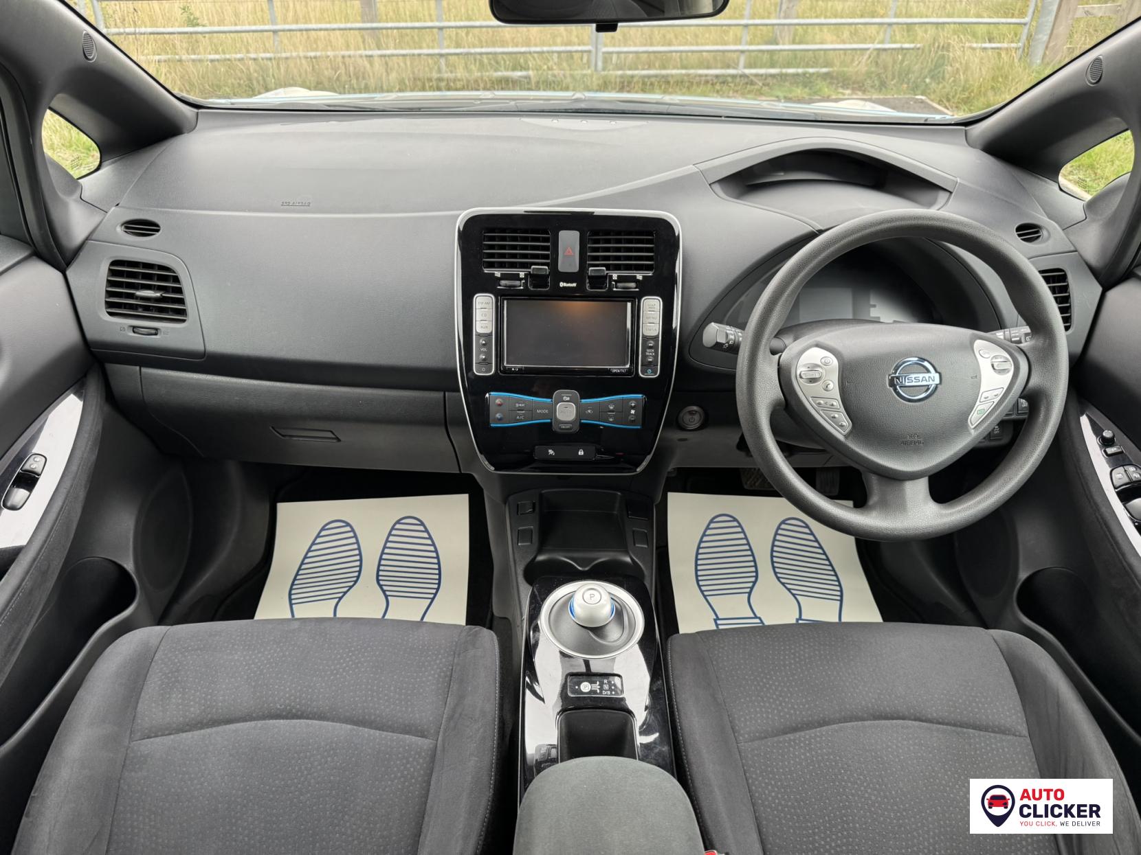 Nissan Leaf 24kWh Acenta Hatchback 5dr Electric Auto (107 bhp)