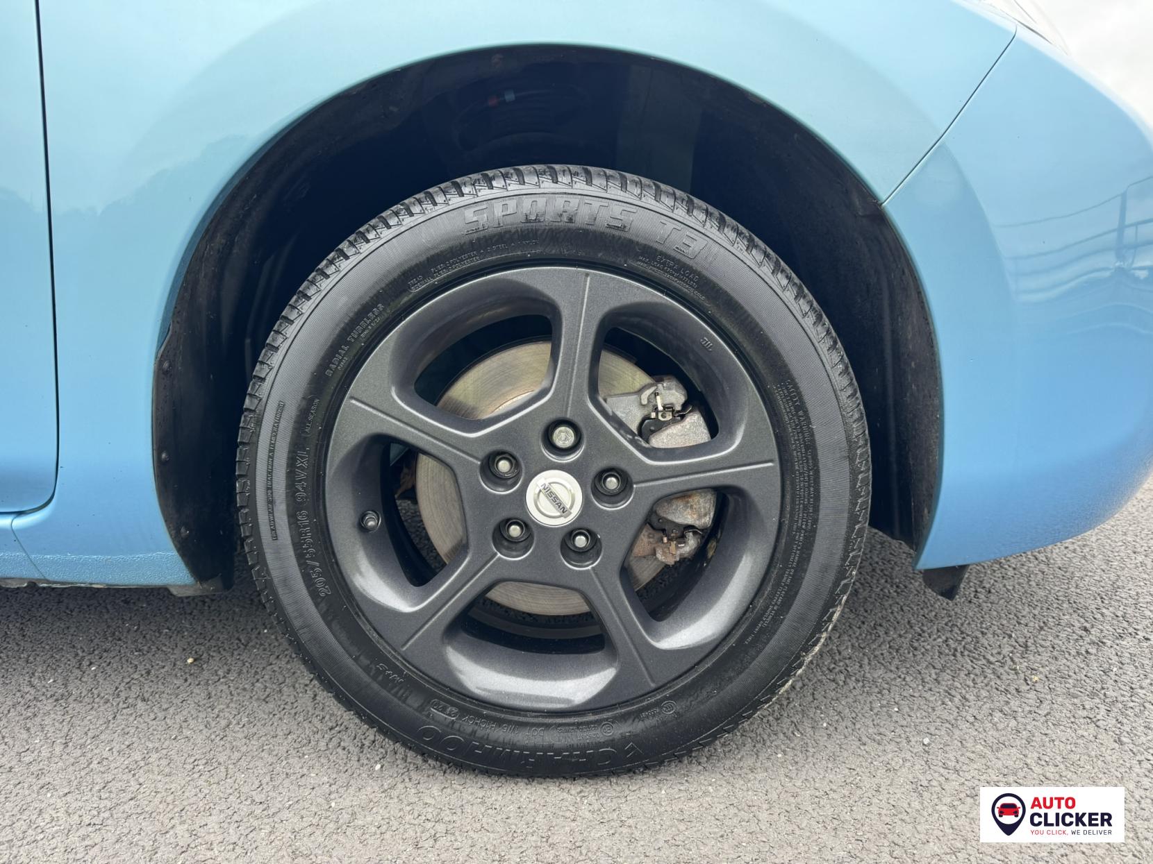 Nissan Leaf 24kWh Acenta Hatchback 5dr Electric Auto (107 bhp)