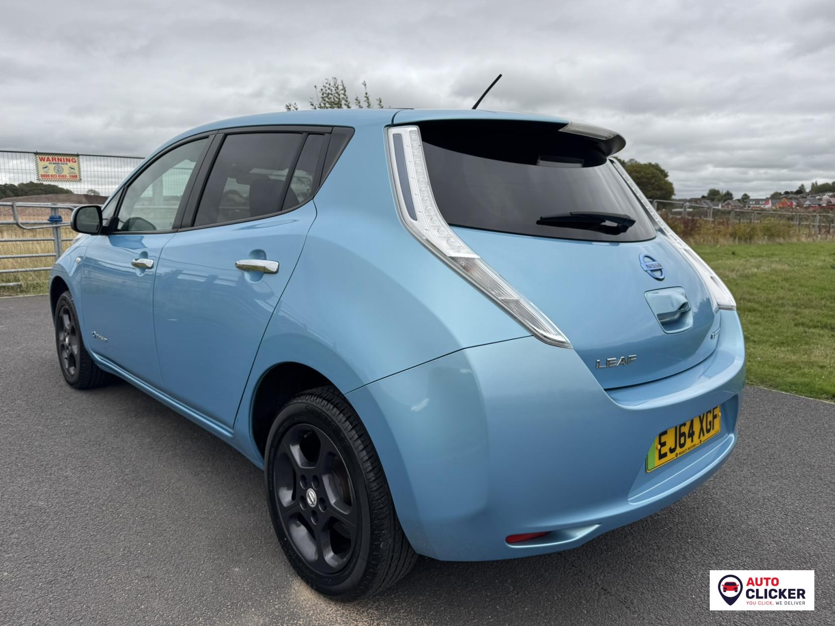Nissan Leaf 24kWh Acenta Hatchback 5dr Electric Auto (107 bhp)