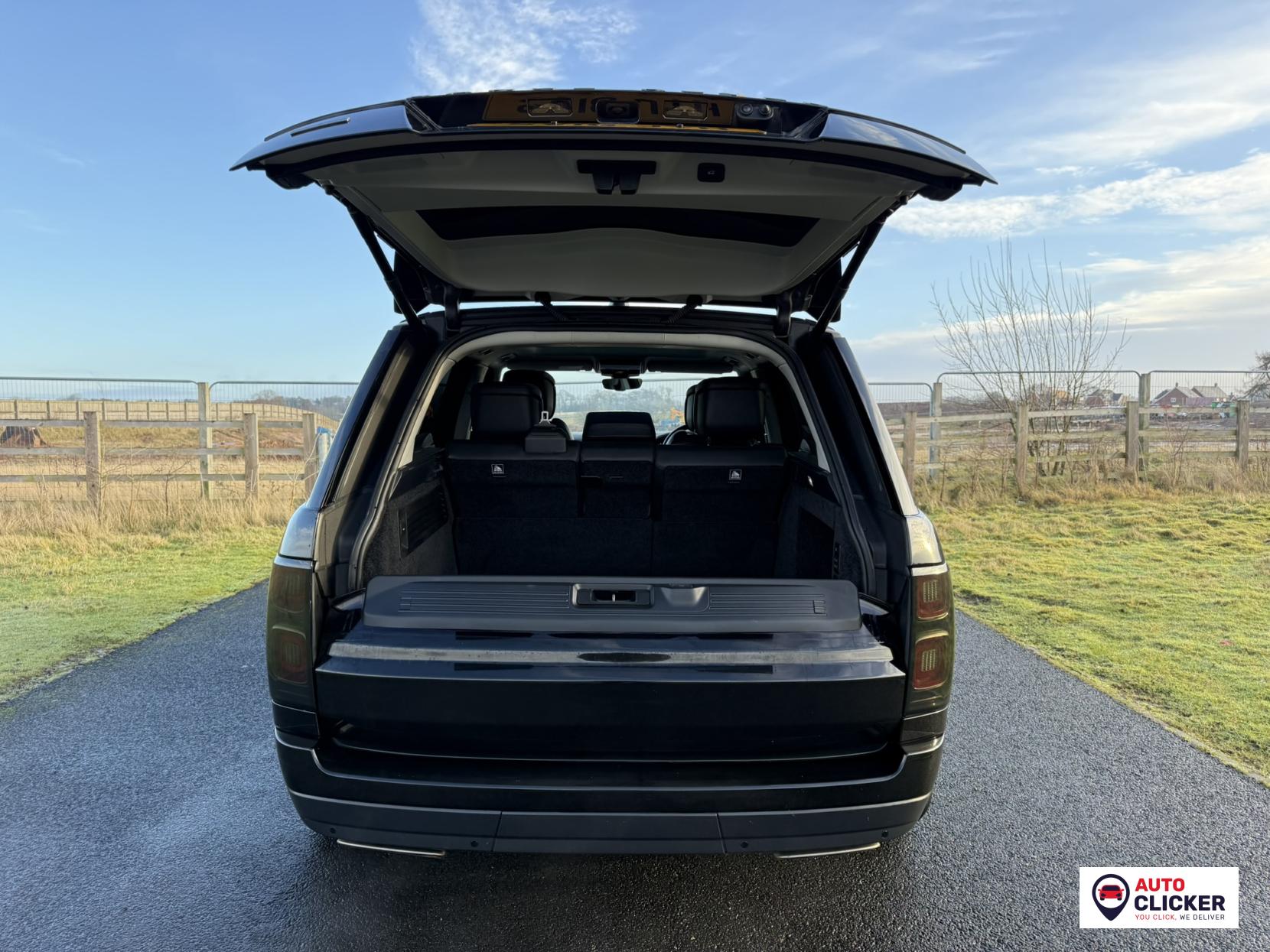 Land Rover Range Rover 4.4 SD V8 Autobiography SUV 5dr Diesel Auto 4WD Euro 6 (s/s) (339 ps)