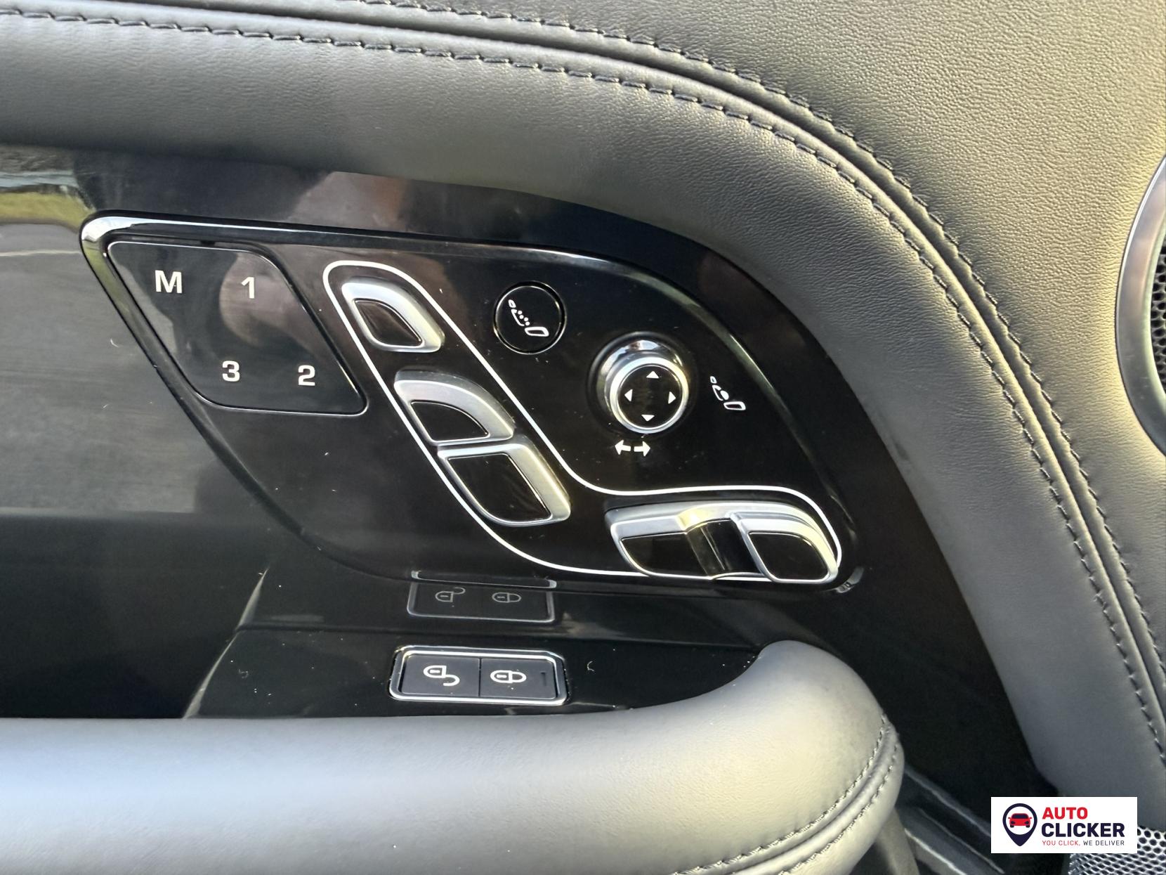 Land Rover Range Rover 4.4 SD V8 Autobiography SUV 5dr Diesel Auto 4WD Euro 6 (s/s) (339 ps)