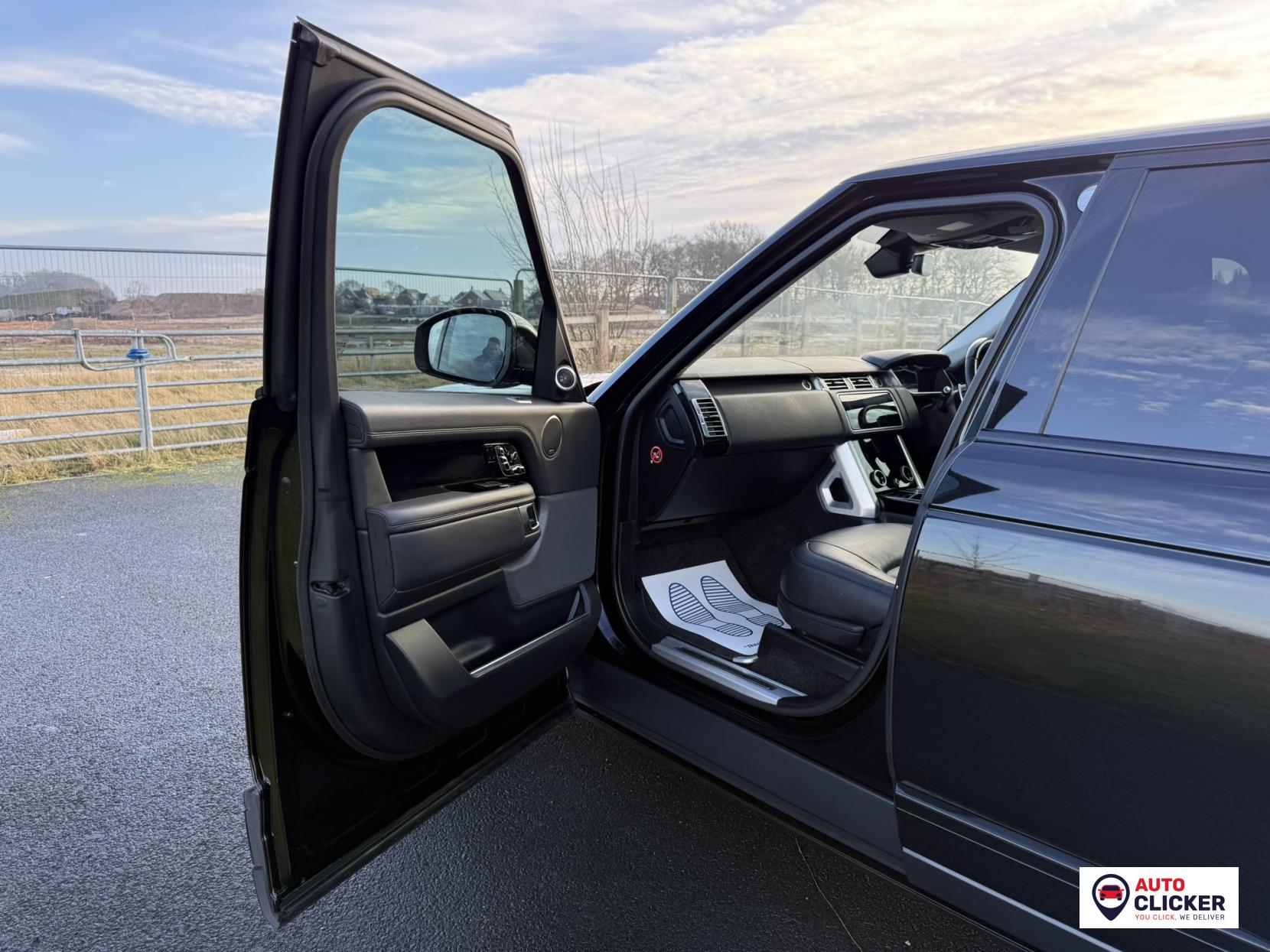 Land Rover Range Rover 4.4 SD V8 Autobiography SUV 5dr Diesel Auto 4WD Euro 6 (s/s) (339 ps)