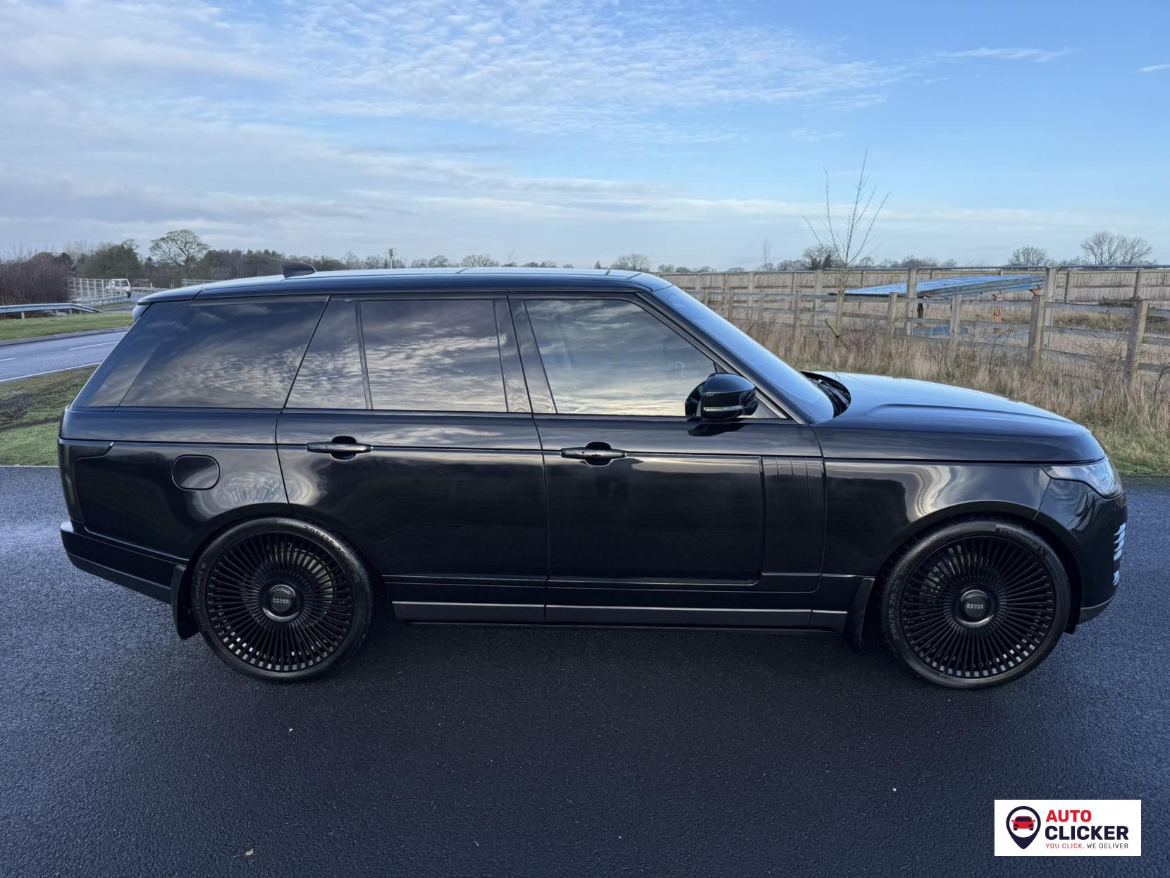 Land Rover Range Rover 4.4 SD V8 Autobiography SUV 5dr Diesel Auto 4WD Euro 6 (s/s) (339 ps)