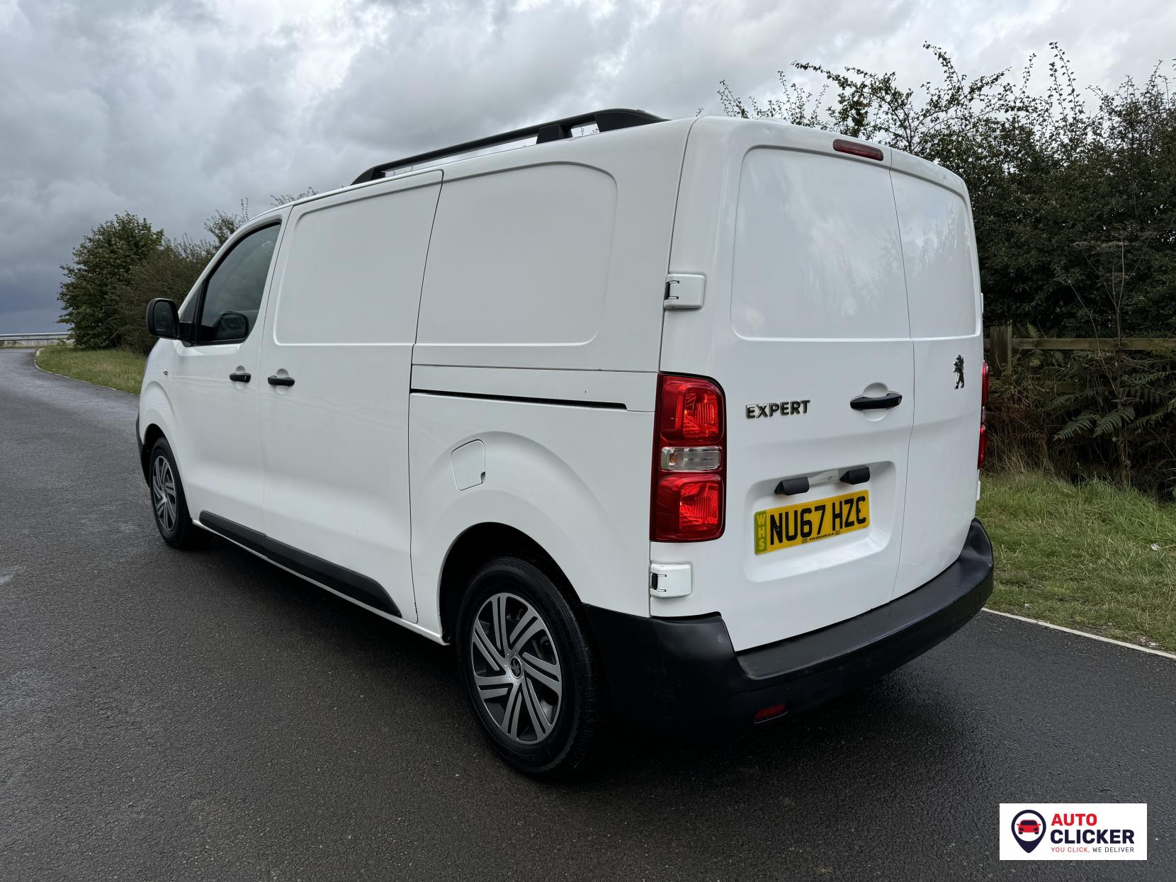 Peugeot Expert 1.6 BlueHDi 1000 S Standard Panel Van 6dr Diesel Manual MWB Euro 6 (95 ps)