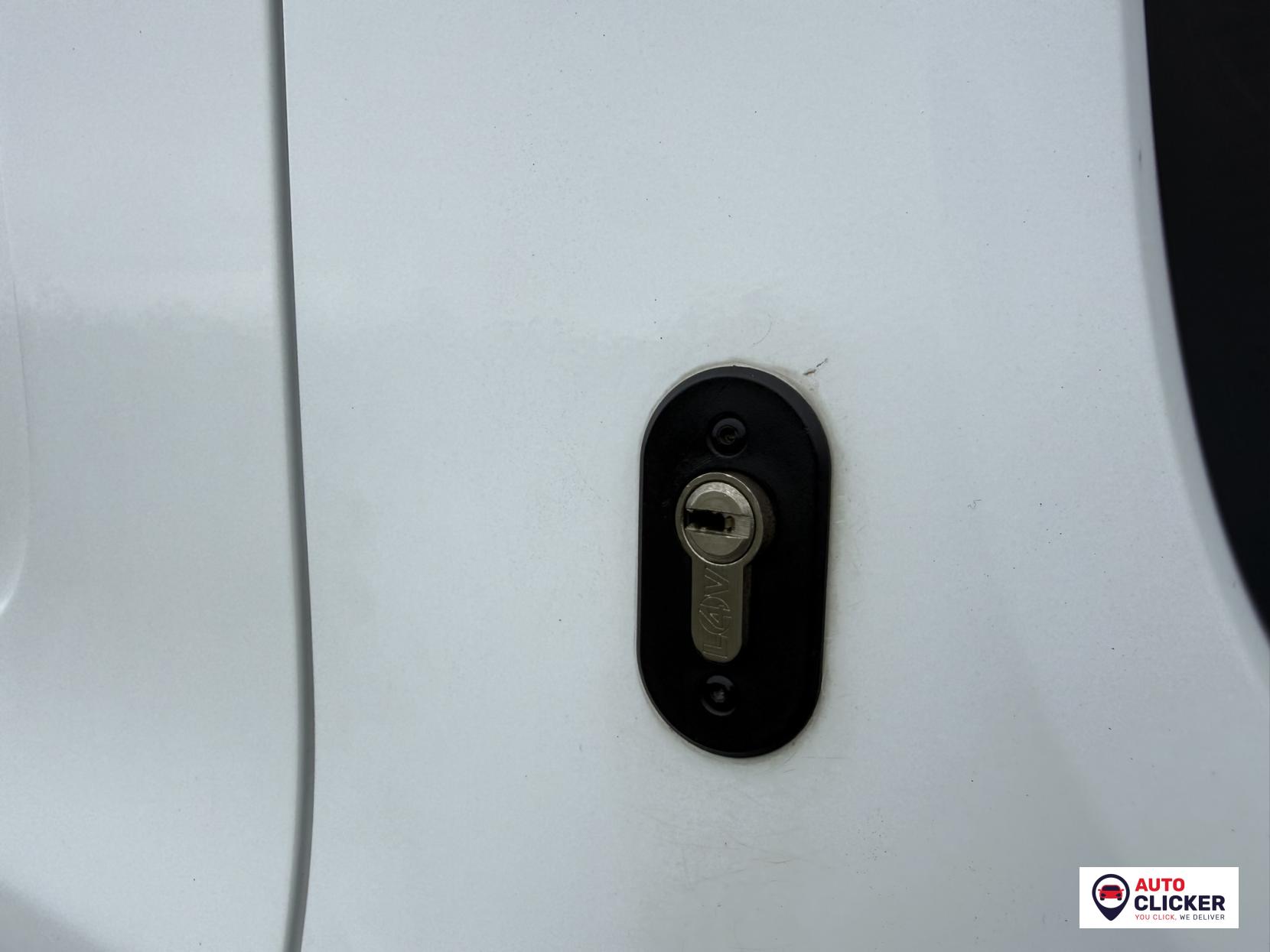 Ford Transit 2.0 350 EcoBlue Leader Panel Van 5dr Diesel Manual RWD L3 H2 Euro 6 (s/s) (130 ps)