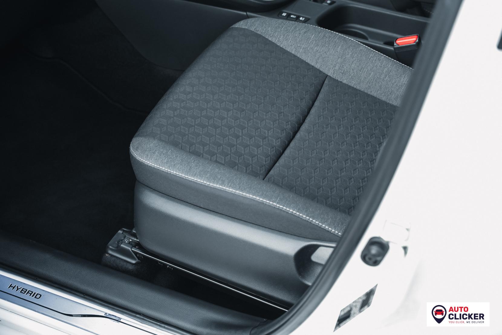 Toyota Yaris 1.5 VVT-h Icon Hatchback 5dr Petrol Hybrid E-CVT Euro 6 (s/s) (116 ps)