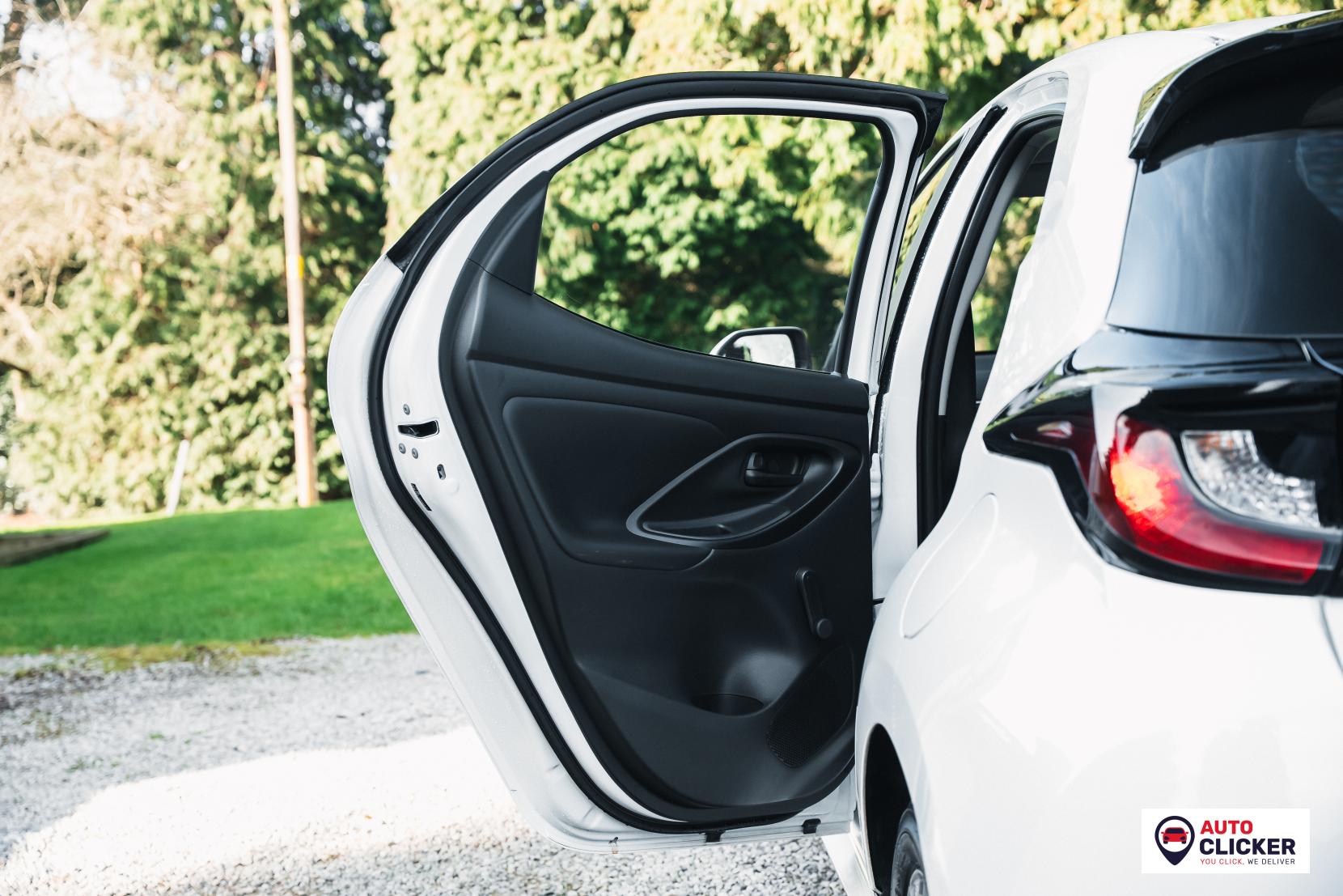 Toyota Yaris 1.5 VVT-h Icon Hatchback 5dr Petrol Hybrid E-CVT Euro 6 (s/s) (116 ps)