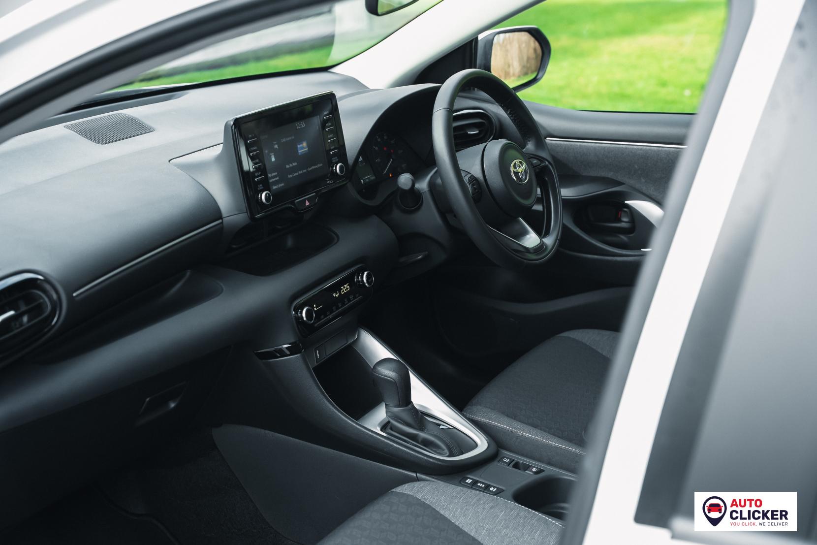 Toyota Yaris 1.5 VVT-h Icon Hatchback 5dr Petrol Hybrid E-CVT Euro 6 (s/s) (116 ps)