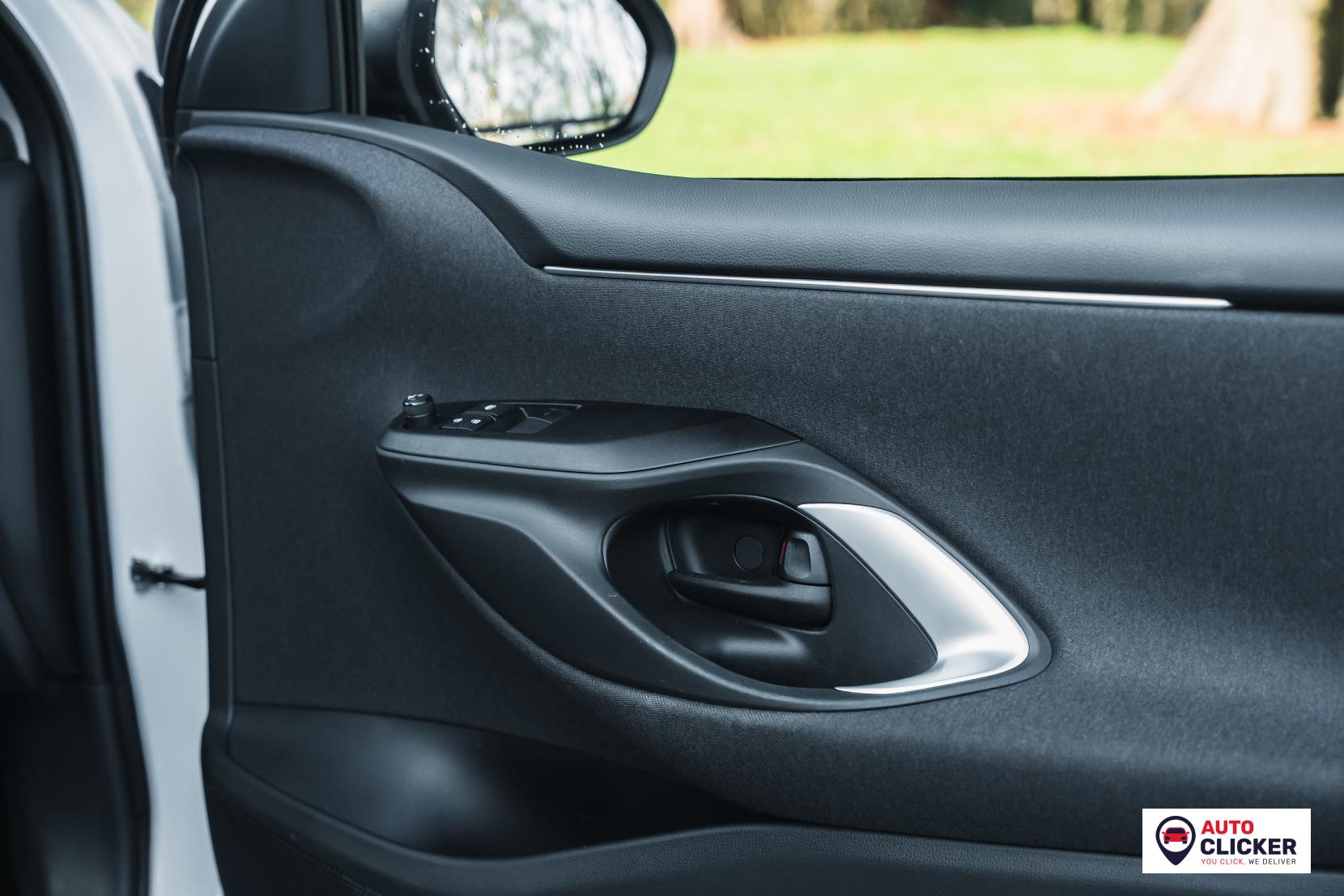 Toyota Yaris 1.5 VVT-h Icon Hatchback 5dr Petrol Hybrid E-CVT Euro 6 (s/s) (116 ps)