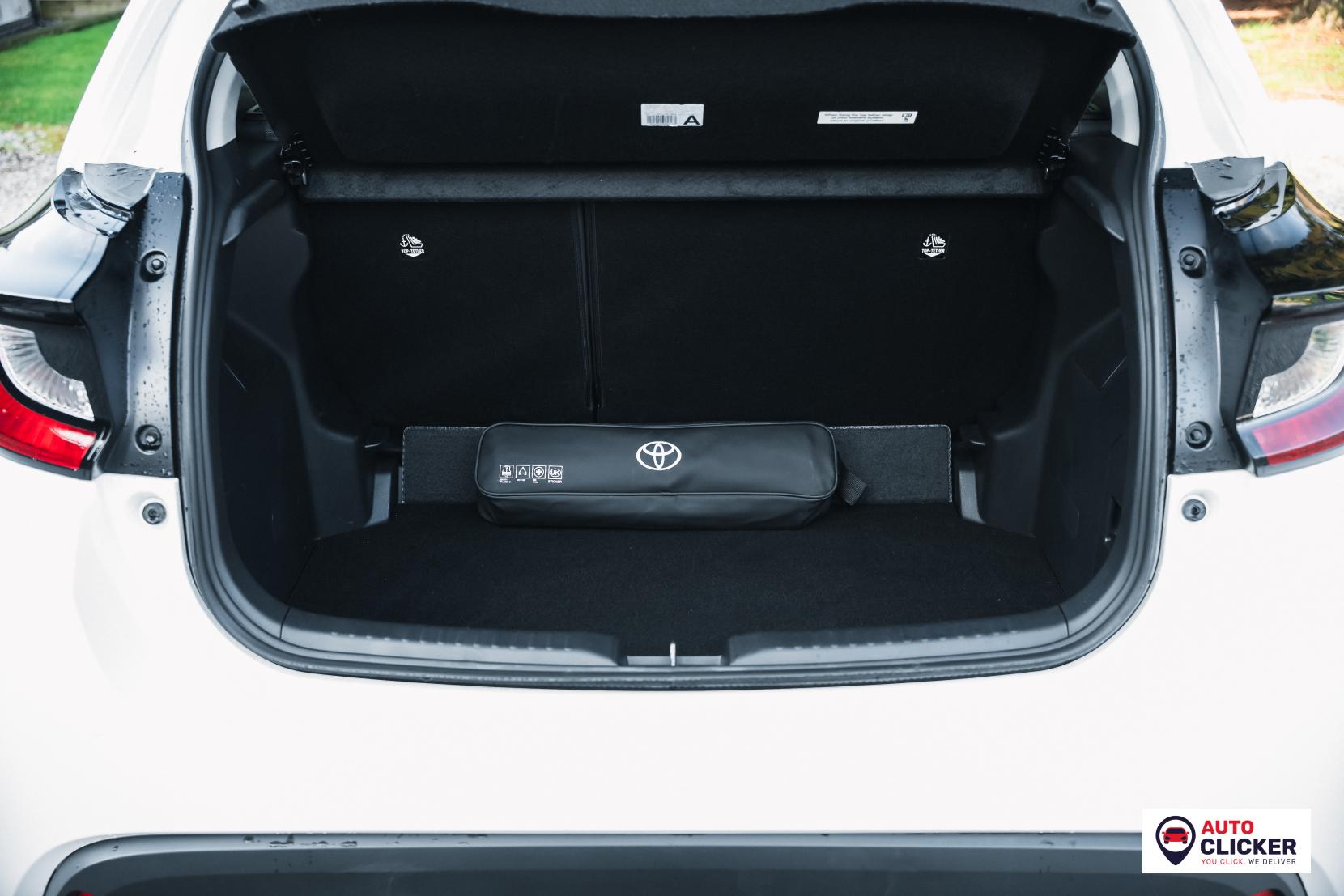 Toyota Yaris 1.5 VVT-h Icon Hatchback 5dr Petrol Hybrid E-CVT Euro 6 (s/s) (116 ps)