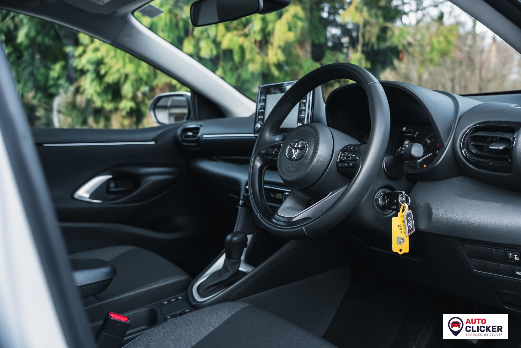 Toyota Yaris 1.5 VVT-h Icon Hatchback 5dr Petrol Hybrid E-CVT Euro 6 (s/s) (116 ps)