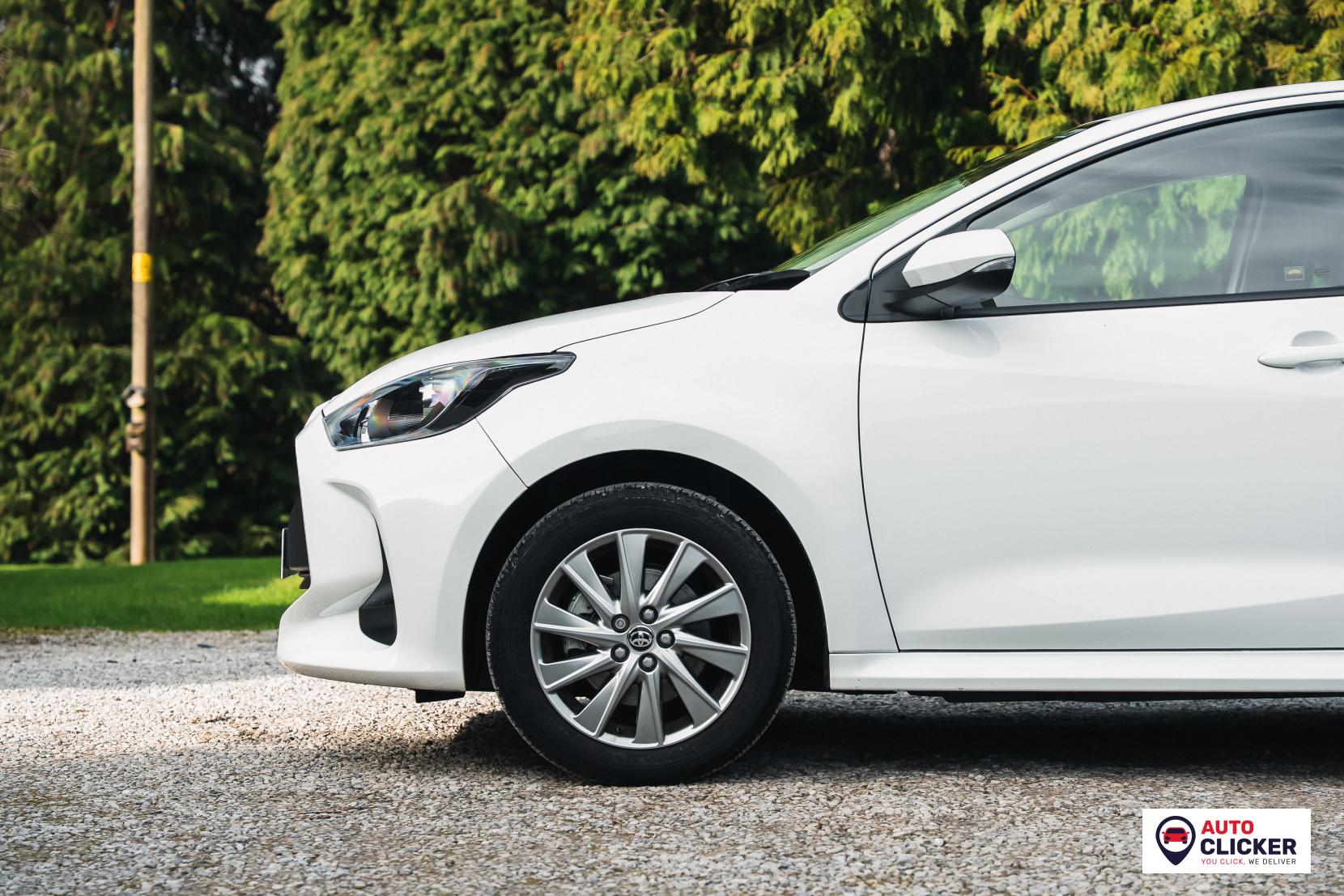 Toyota Yaris 1.5 VVT-h Icon Hatchback 5dr Petrol Hybrid E-CVT Euro 6 (s/s) (116 ps)