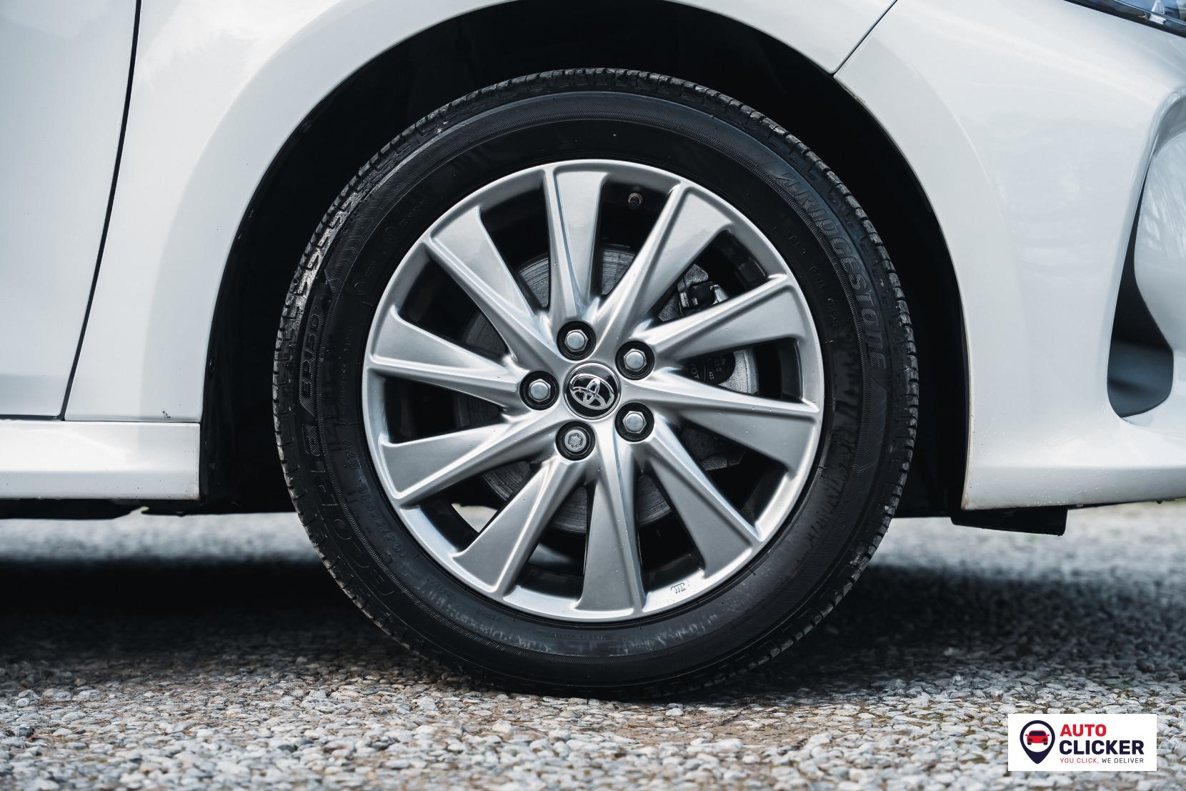 Toyota Yaris 1.5 VVT-h Icon Hatchback 5dr Petrol Hybrid E-CVT Euro 6 (s/s) (116 ps)