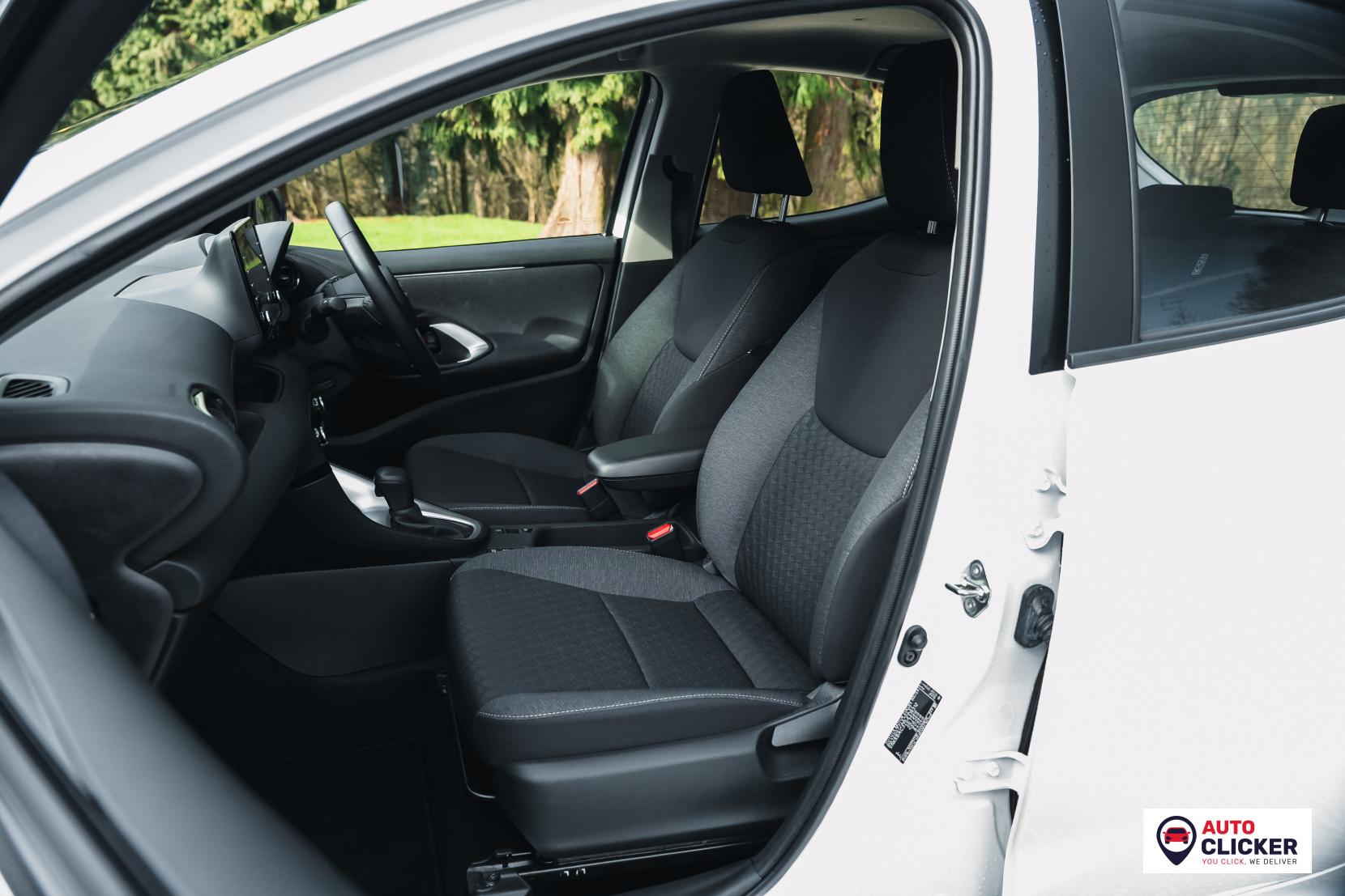 Toyota Yaris 1.5 VVT-h Icon Hatchback 5dr Petrol Hybrid E-CVT Euro 6 (s/s) (116 ps)