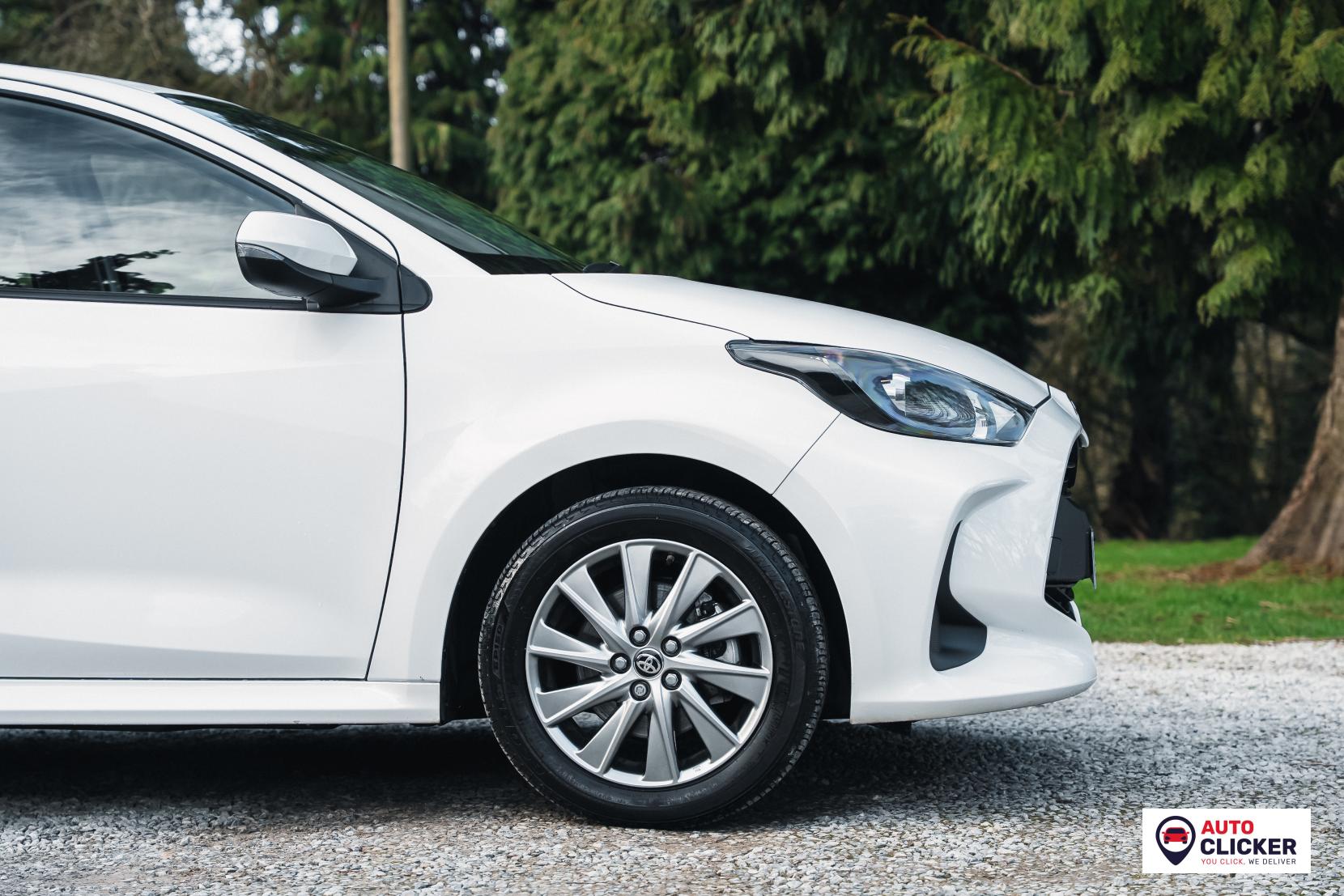 Toyota Yaris 1.5 VVT-h Icon Hatchback 5dr Petrol Hybrid E-CVT Euro 6 (s/s) (116 ps)