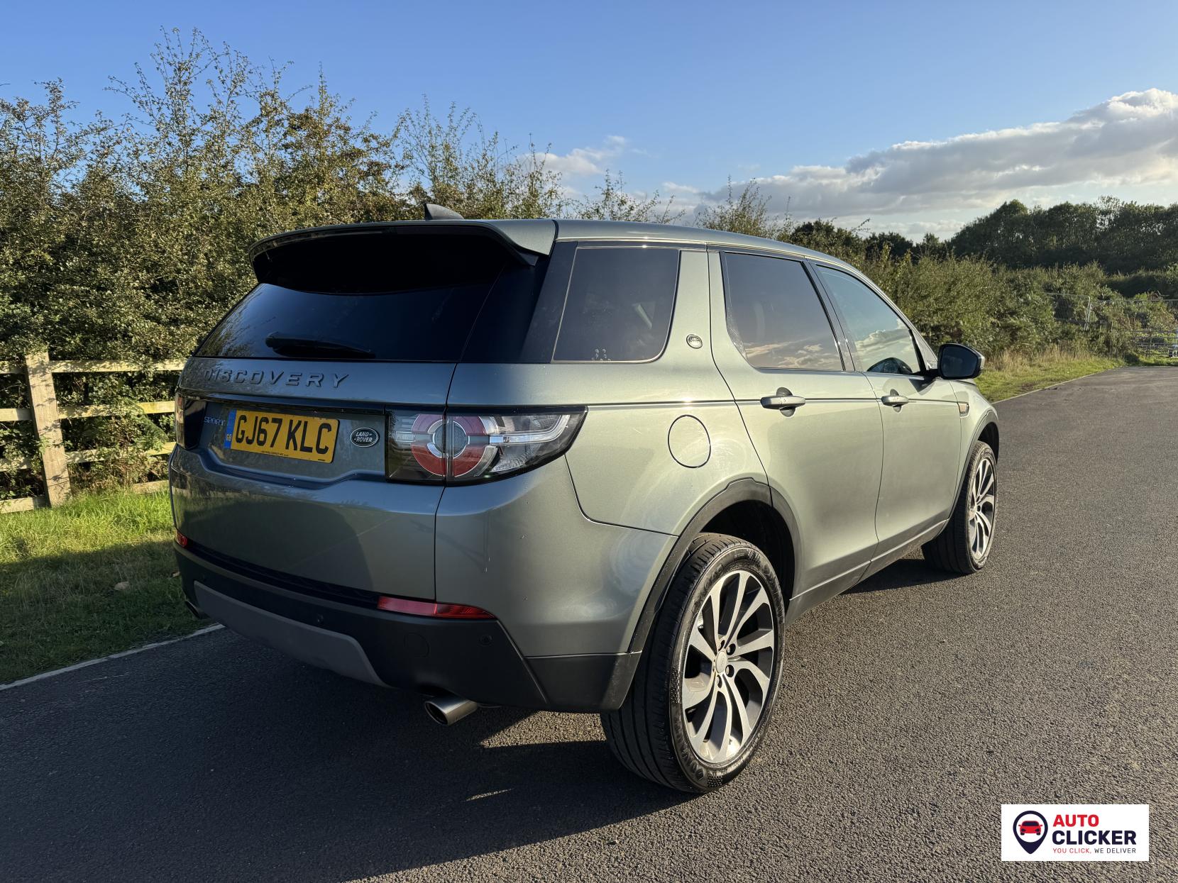 Land Rover Discovery Sport 2.0 TD4 SE Tech SUV 5dr Diesel Manual 4WD Euro 6 (s/s) (5 Seat) (150 ps)