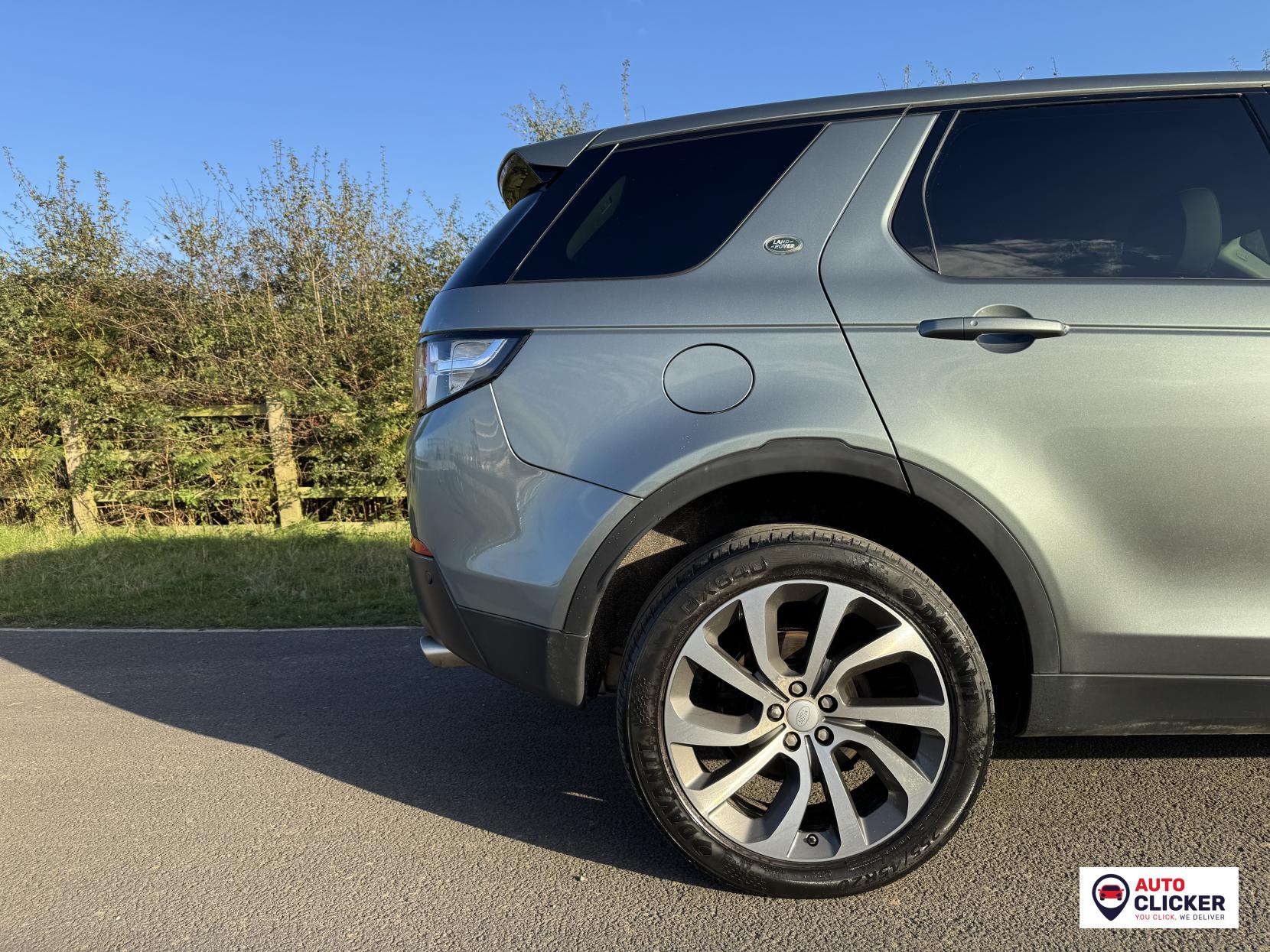 Land Rover Discovery Sport 2.0 TD4 SE Tech SUV 5dr Diesel Manual 4WD Euro 6 (s/s) (5 Seat) (150 ps)